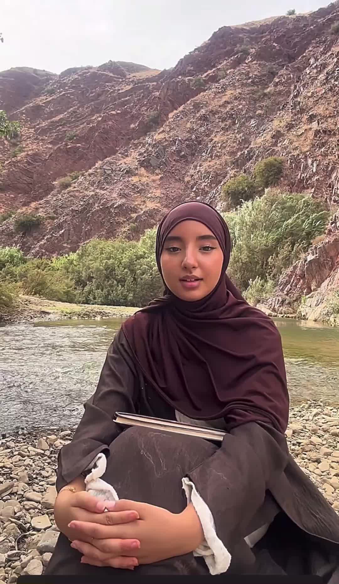 @Aya izelgue آية إزيلگ
