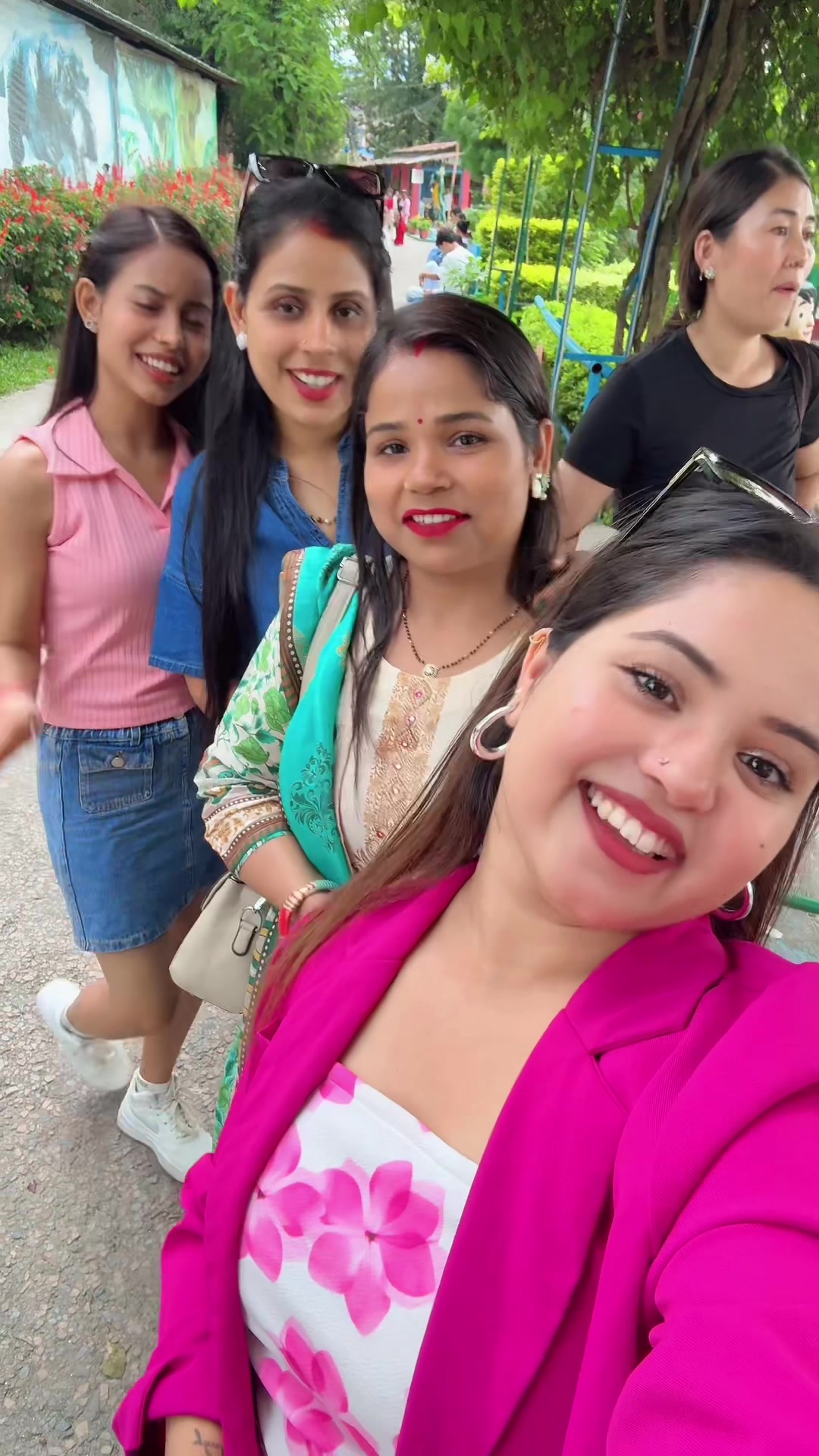 @Sheena_jais🦢🪷