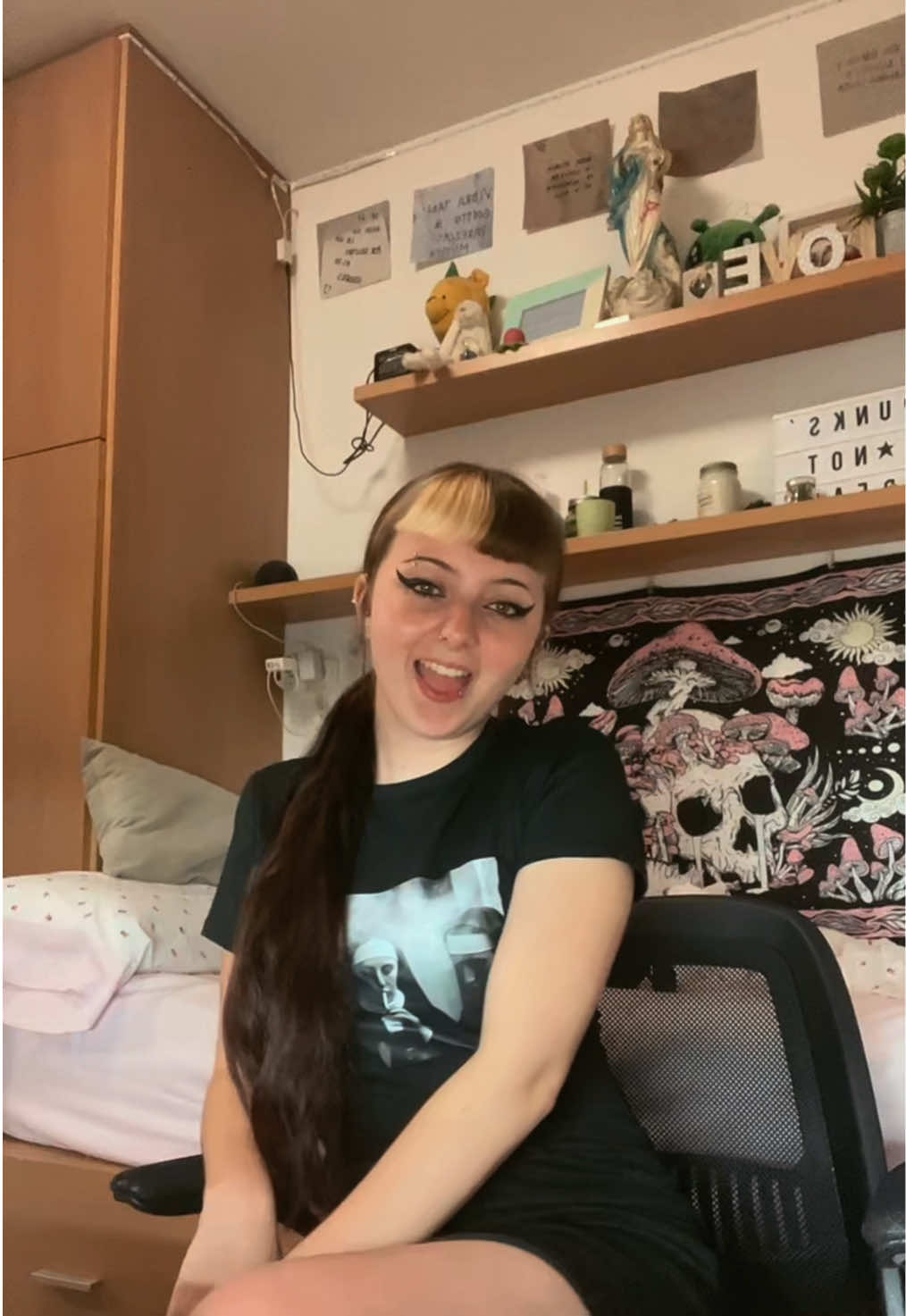 @mireia