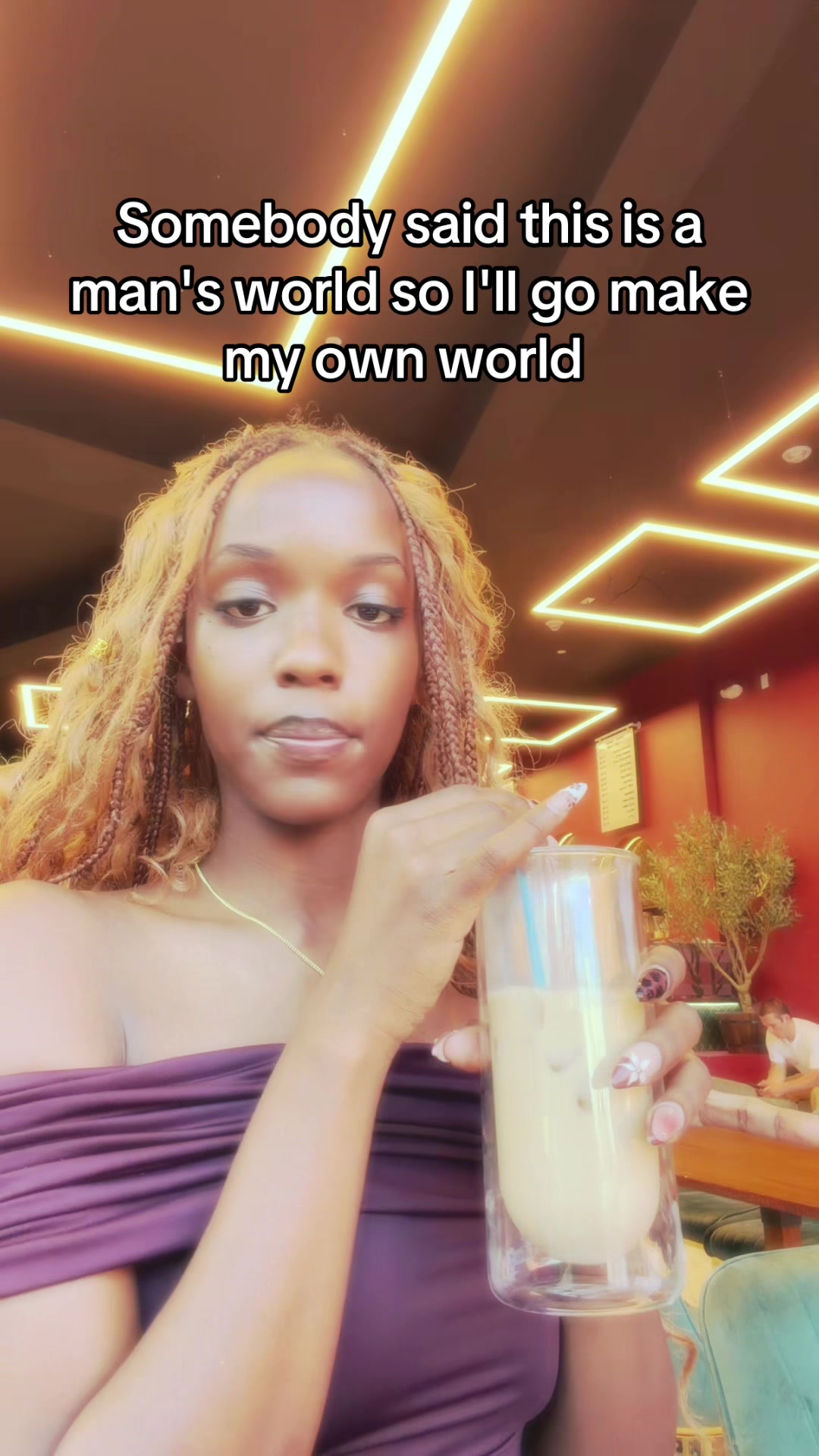 @afrellie