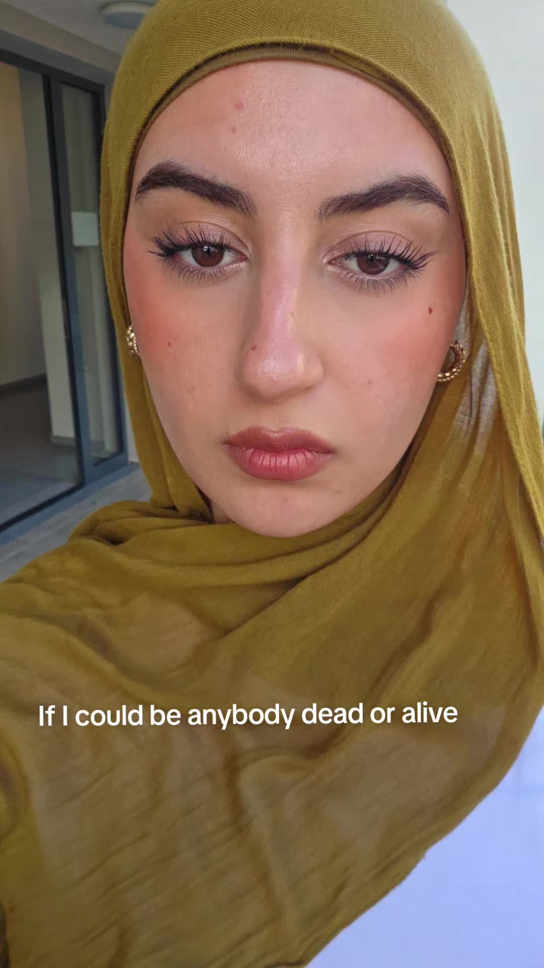 @✹