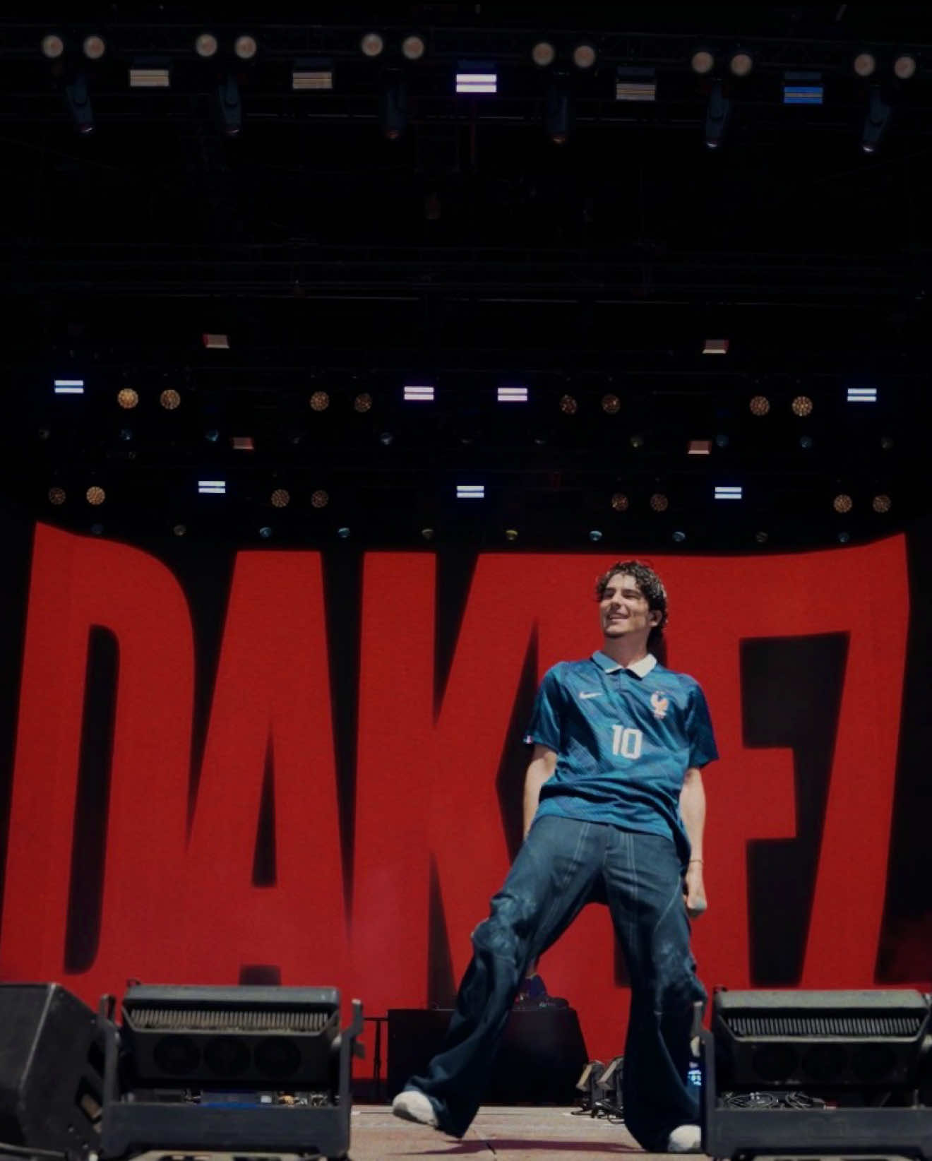 @DAKEEZ