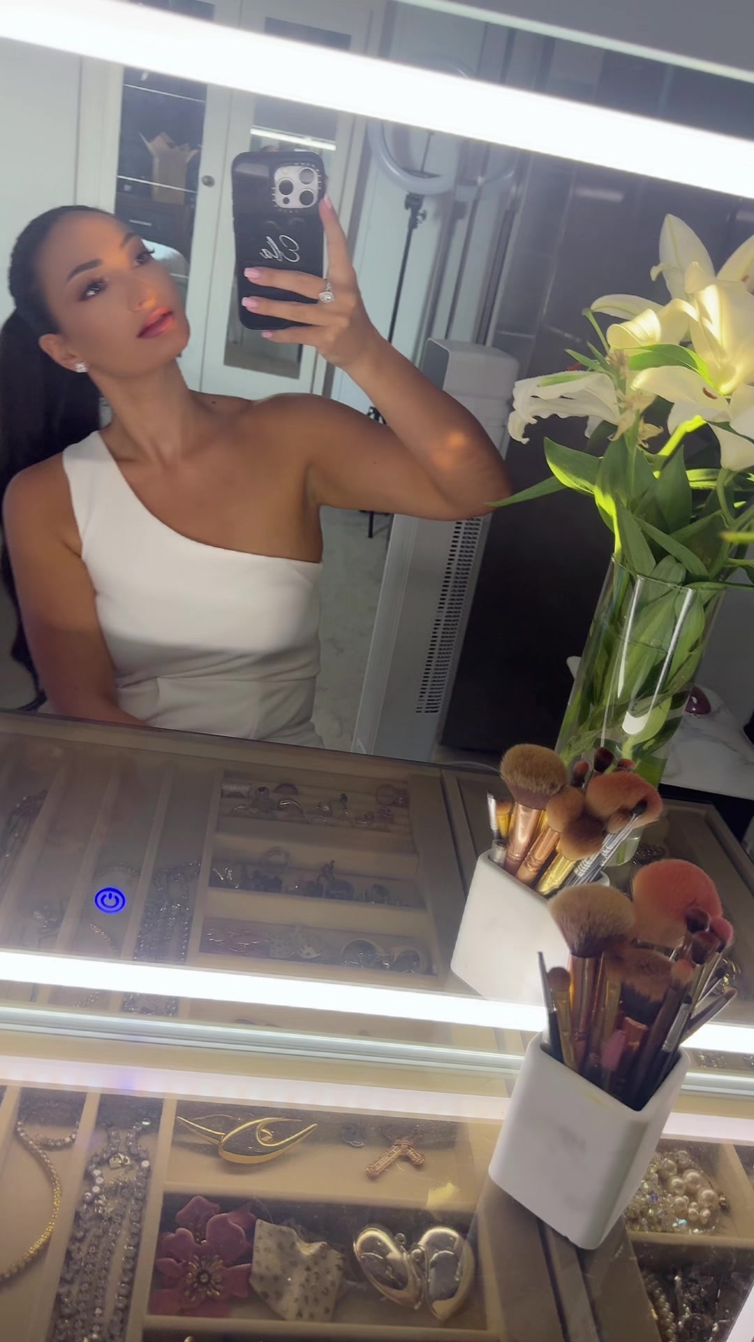 @Ella ๐ | Makeup and Lifestyle
