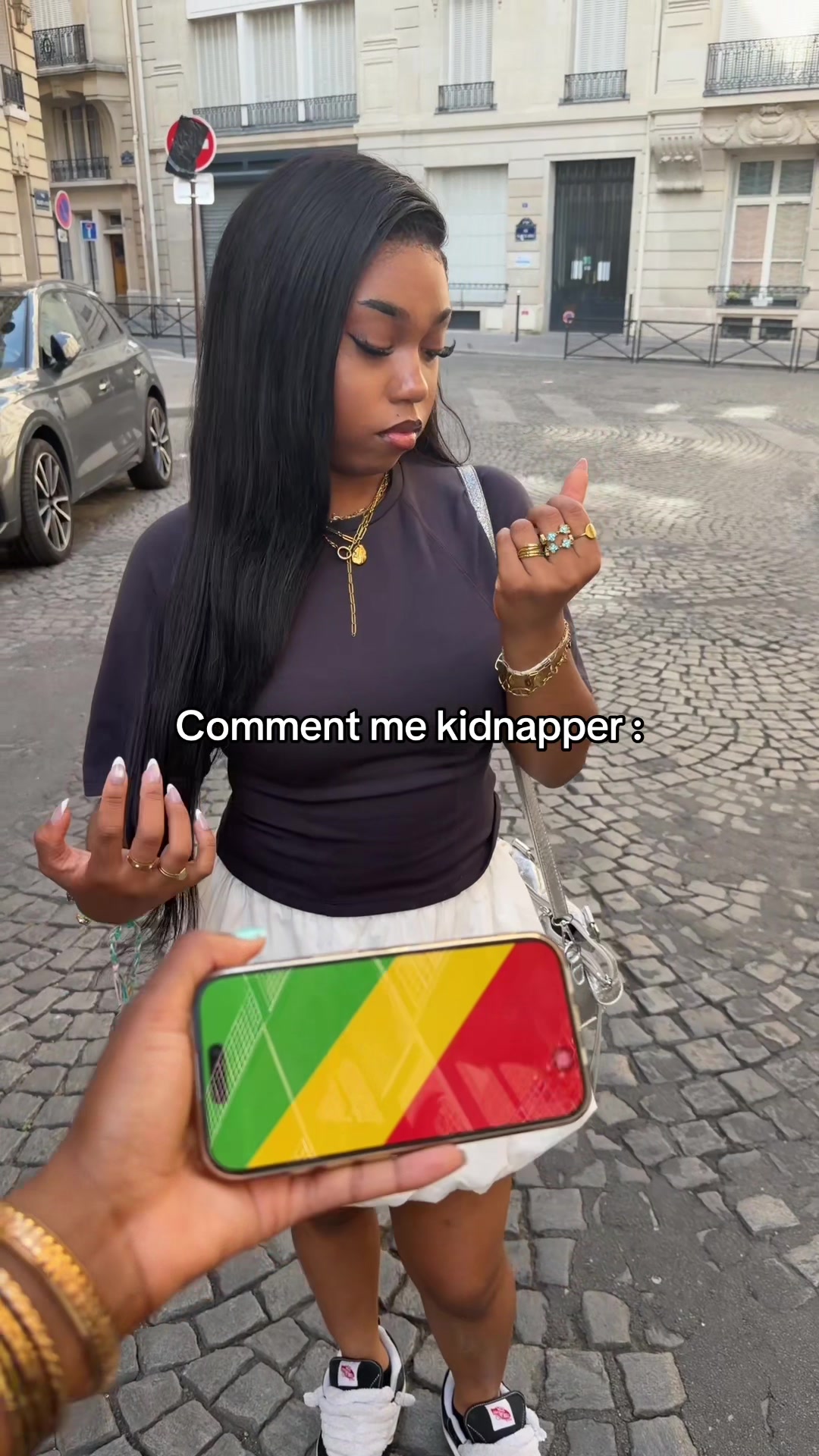 @L Y A