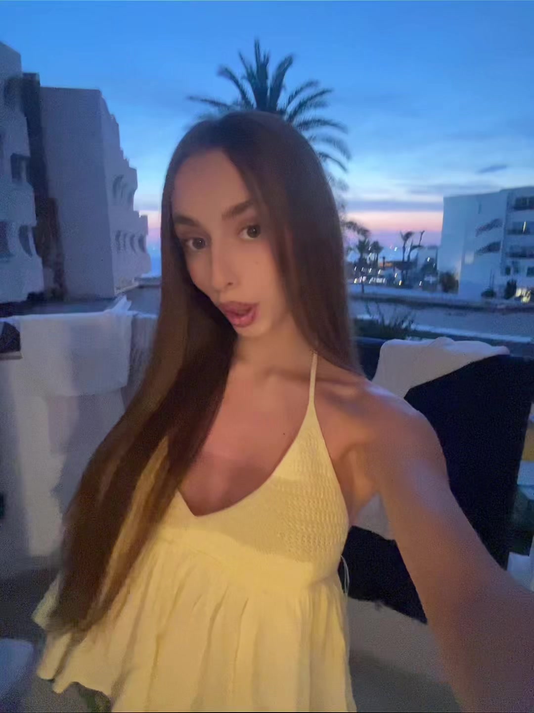 @👸🏼
