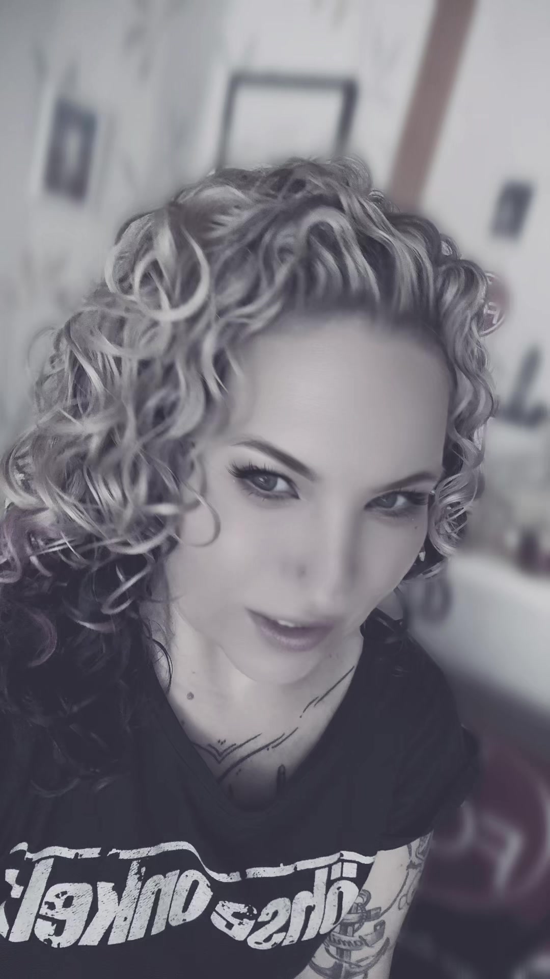 @CarrieMandy2002&hearts;️🖤 2.0