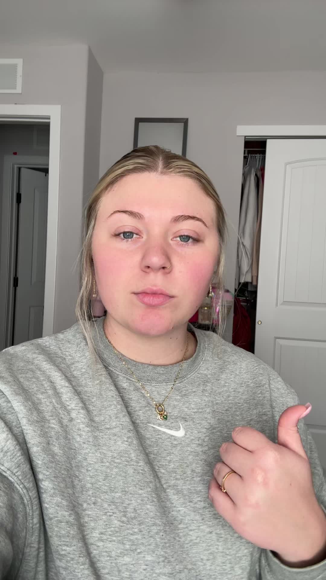 @alexalee2