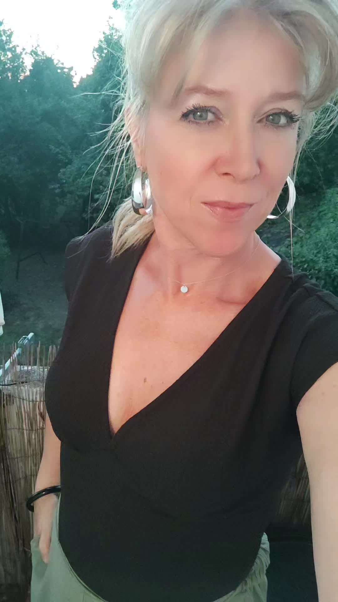 @MEL🌹