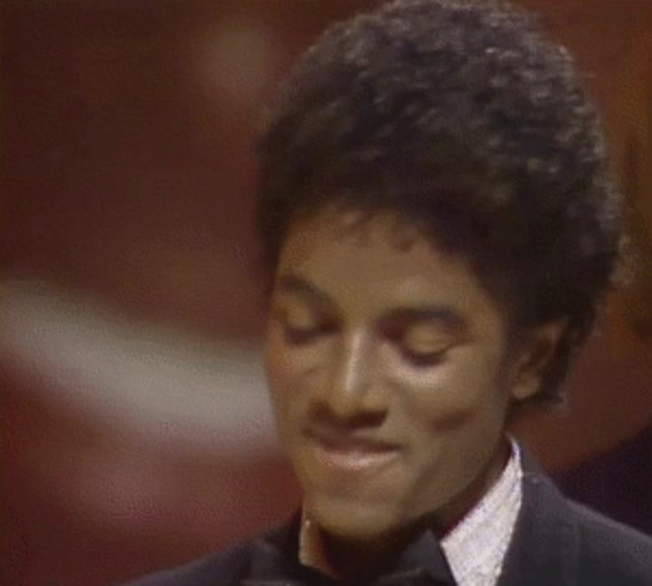 @✦ lia~moonwalker ✦