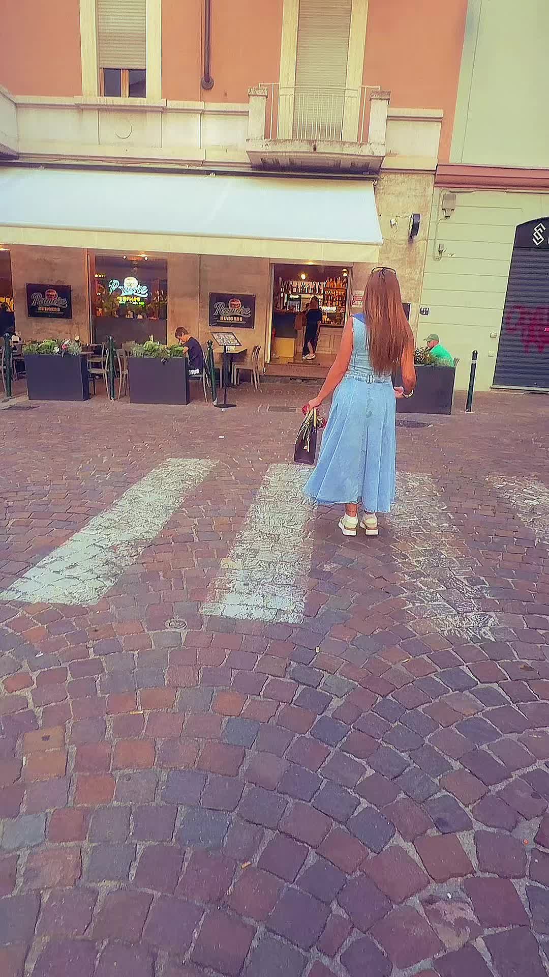 @Helen la Mora