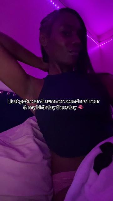 @darkskinhottieeeeeeeeeee