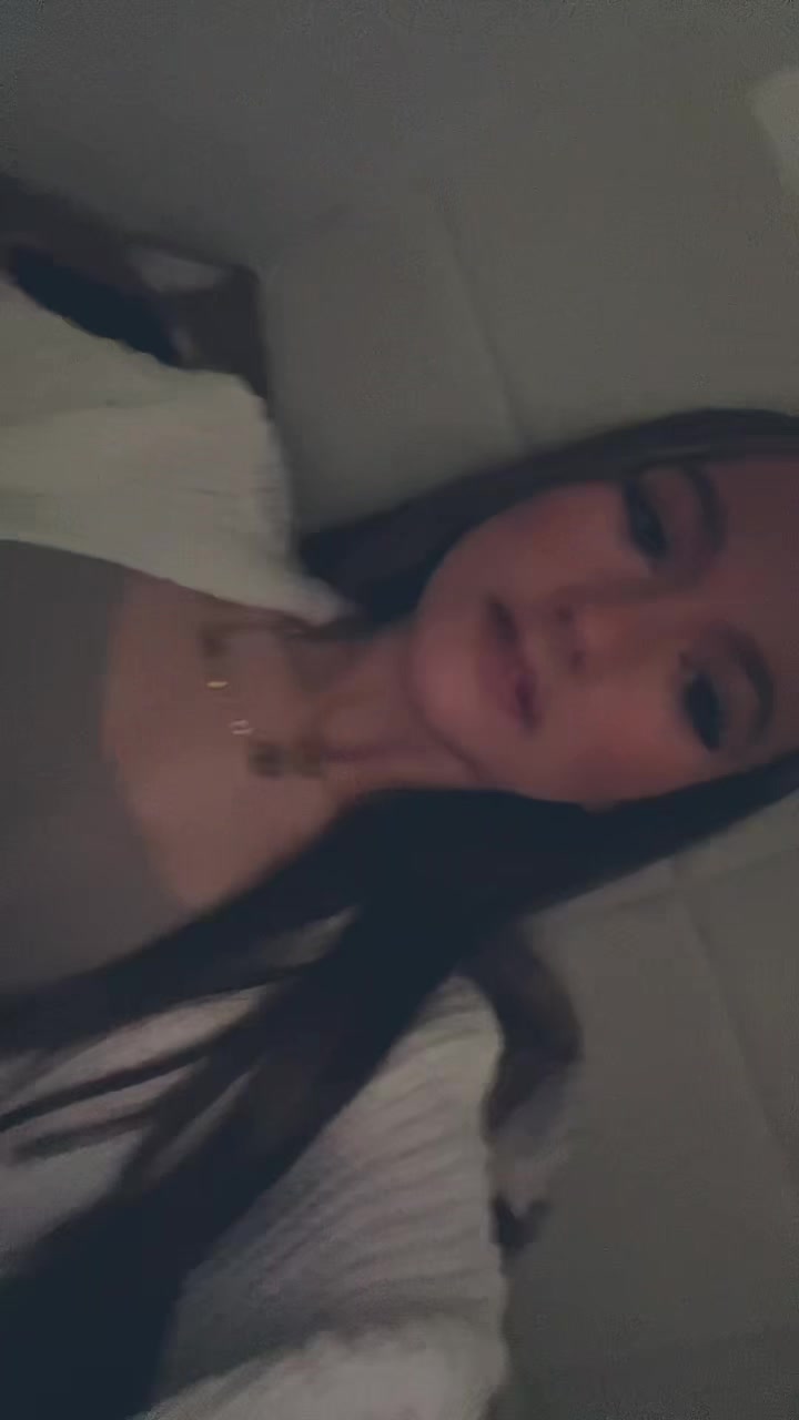 @🫐