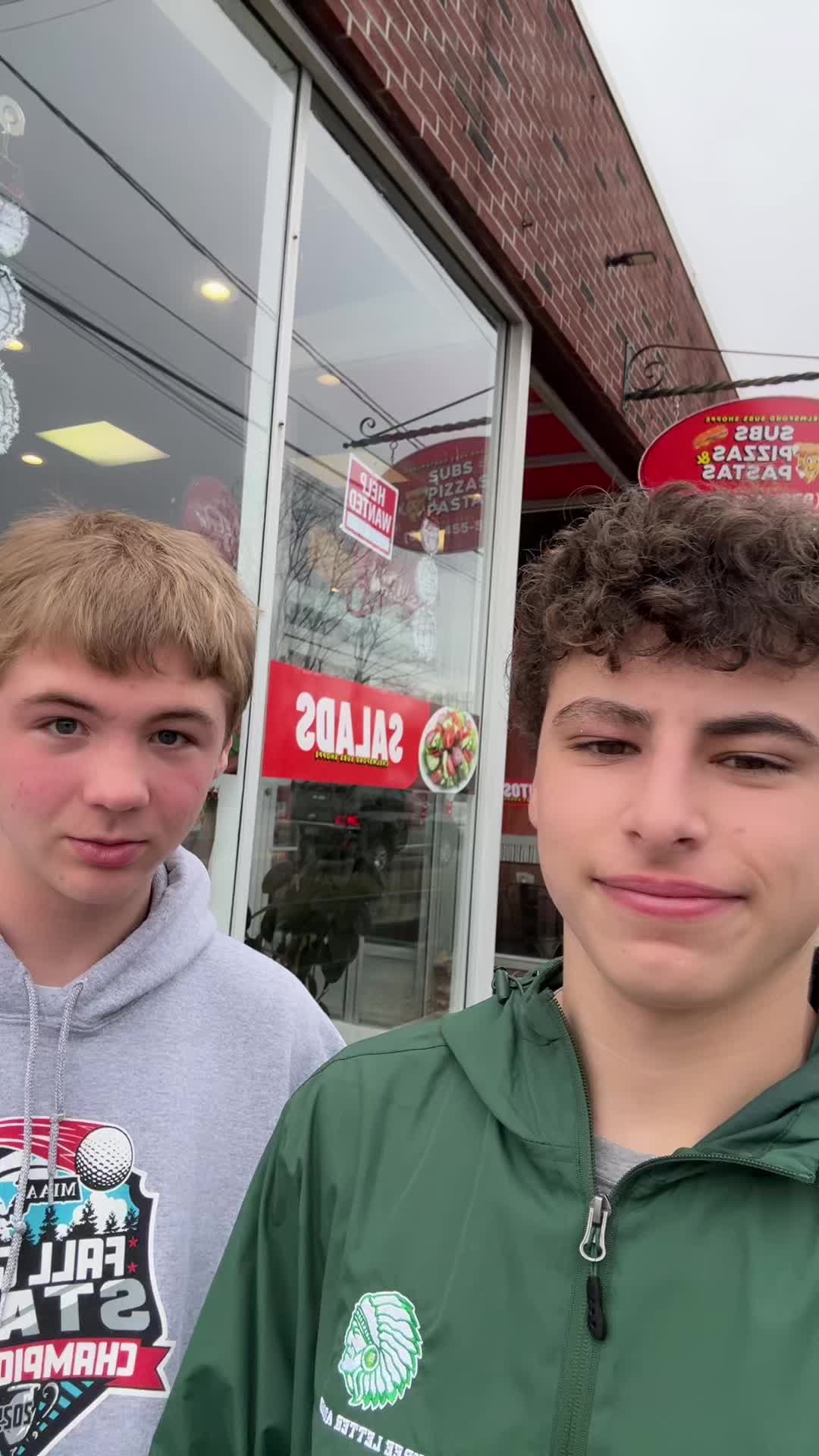 @Massfoodreviews
