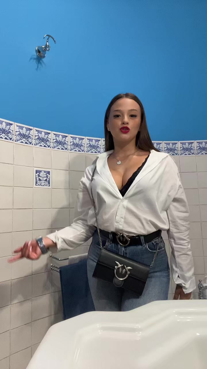 @mandanicianastasia