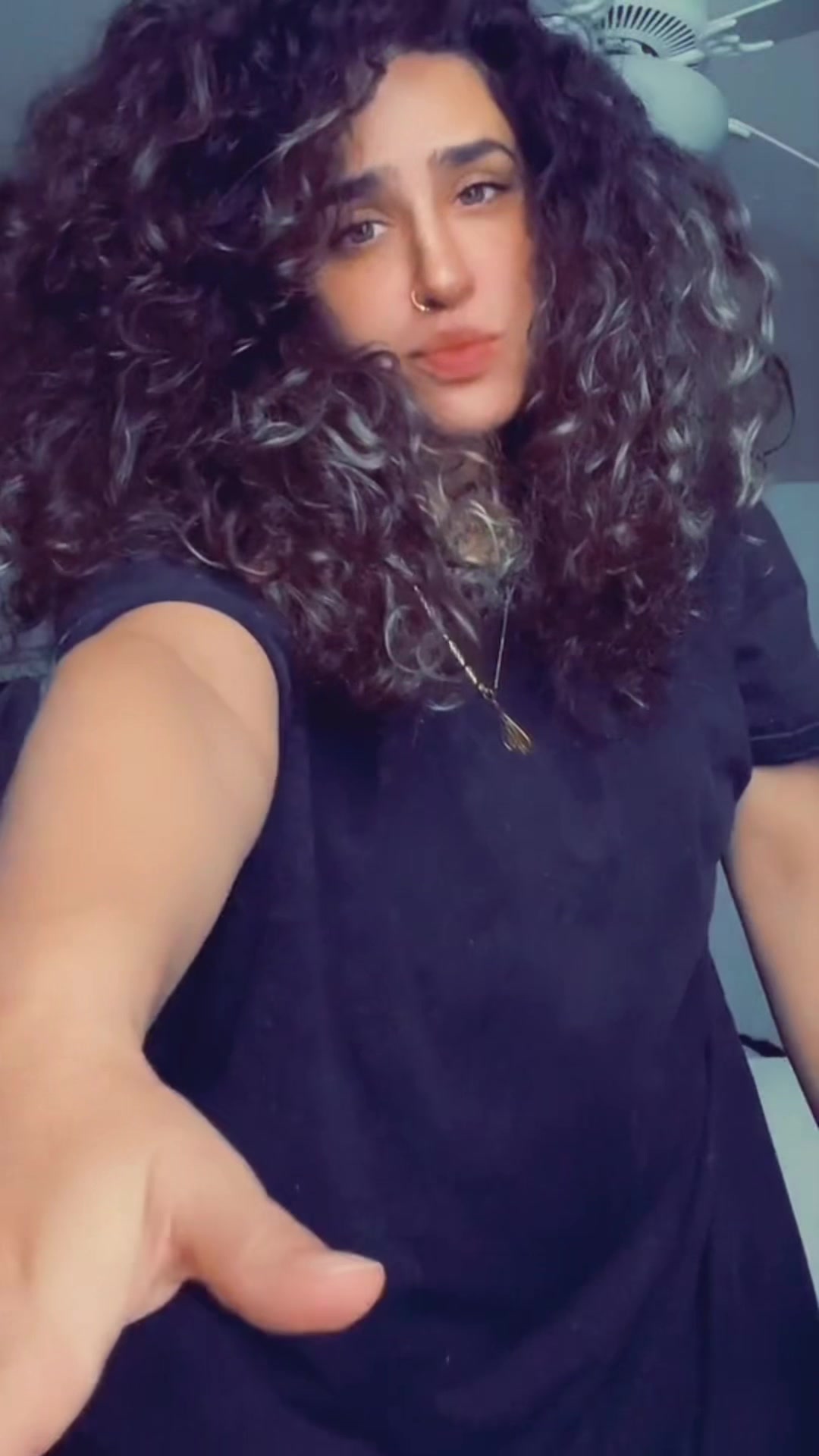 @curlsofkashmir