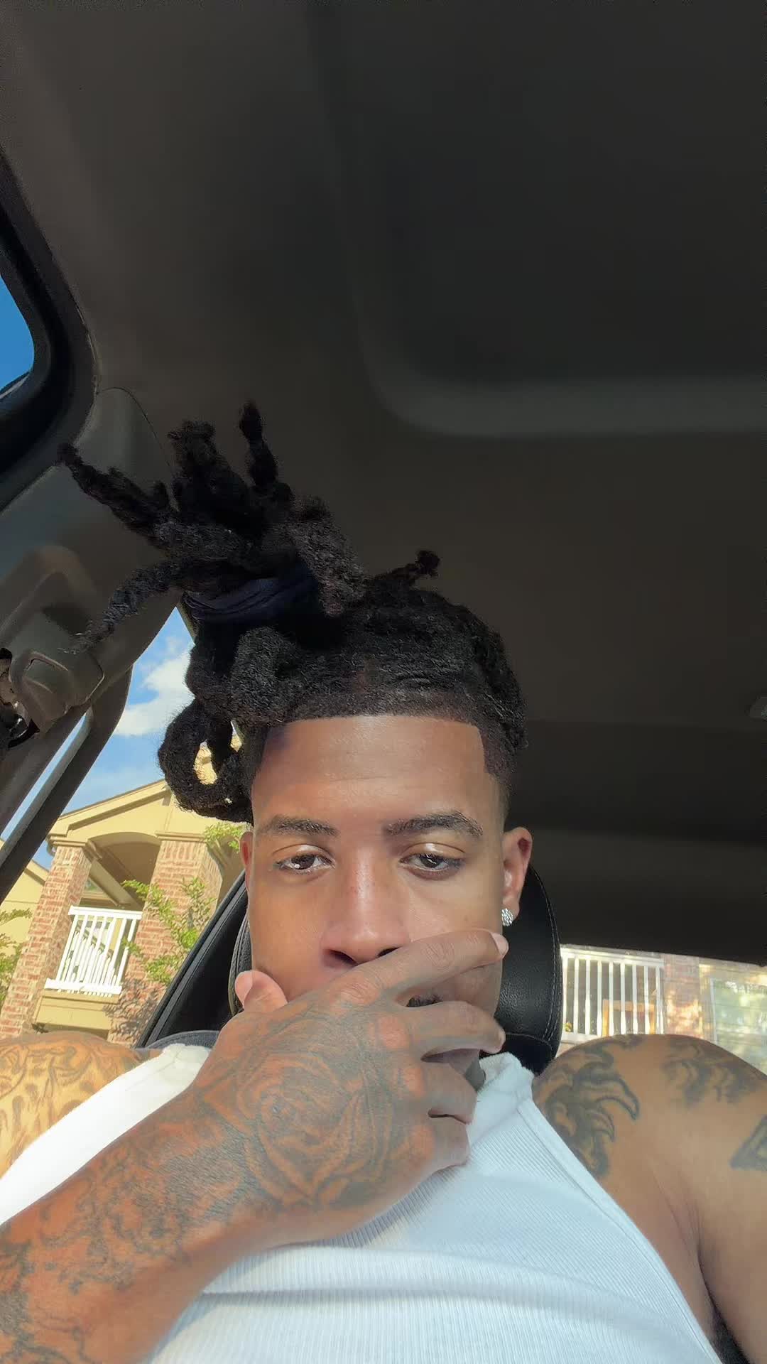 @𝑳𝑨🪼