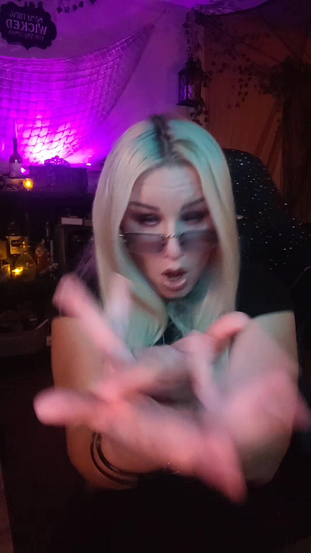 @SHAUNA 🏴☠️
