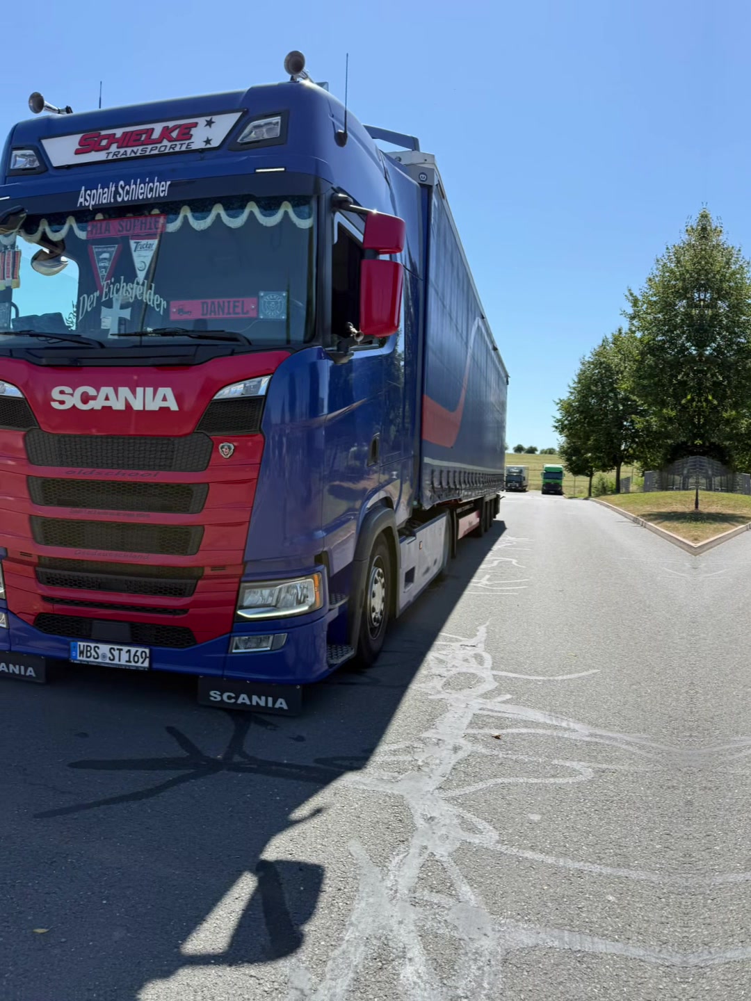 @Asphalt Schleicher