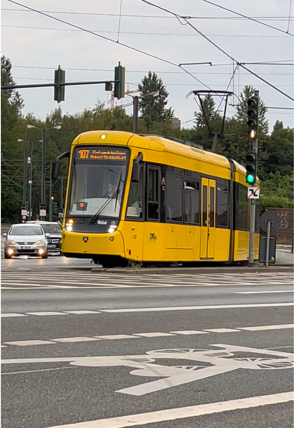 @Trainspotterin_Alina🧃