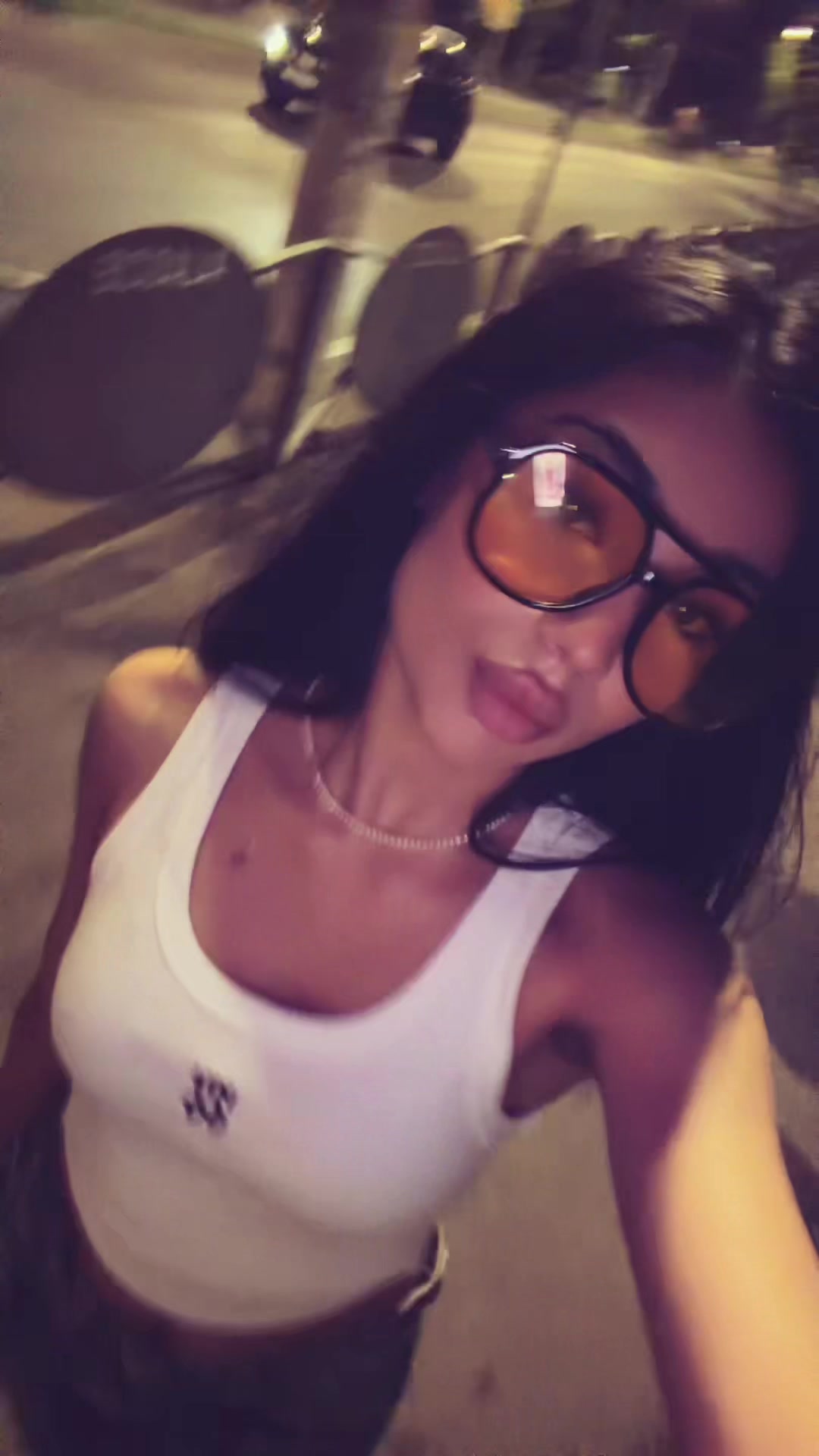 @Anais