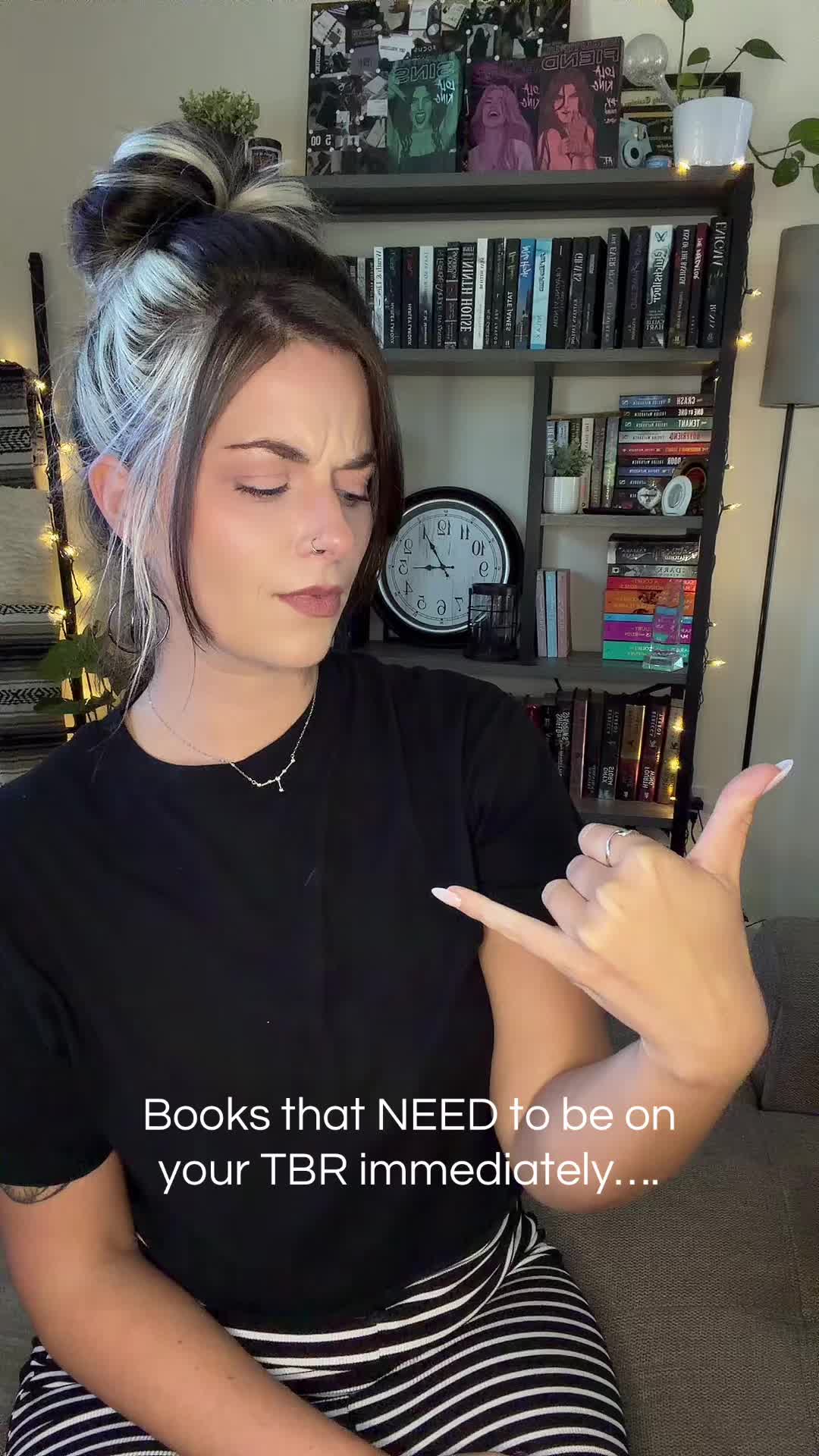 @Emily Violet 📚