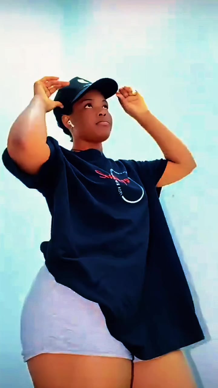 @@Queen Mukongoro🇦🇪 🦋🇺🇬.