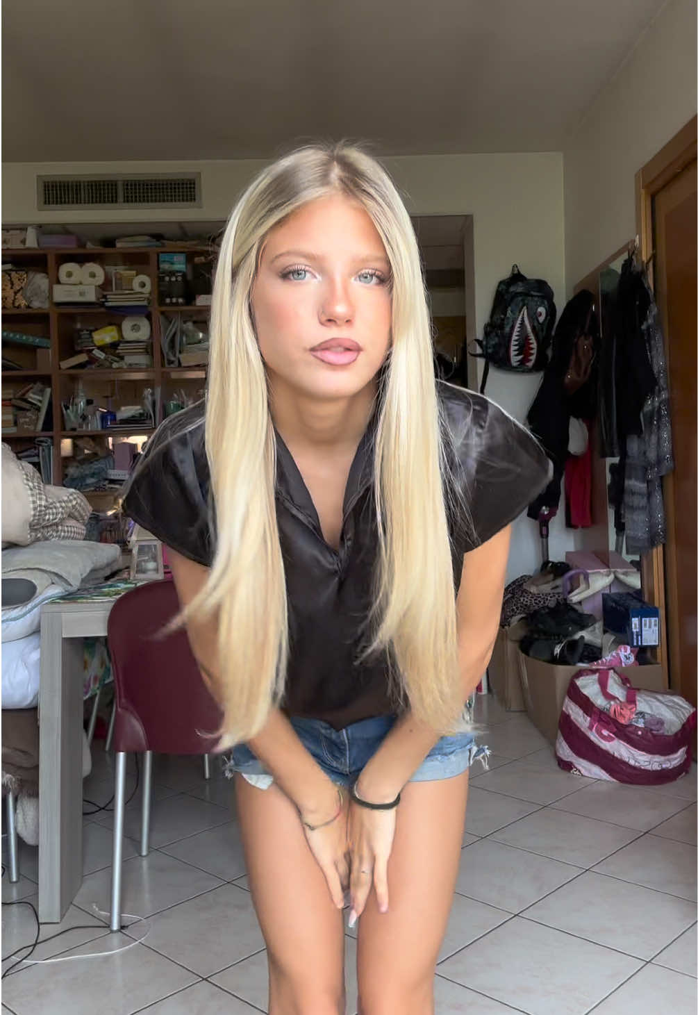 @vi