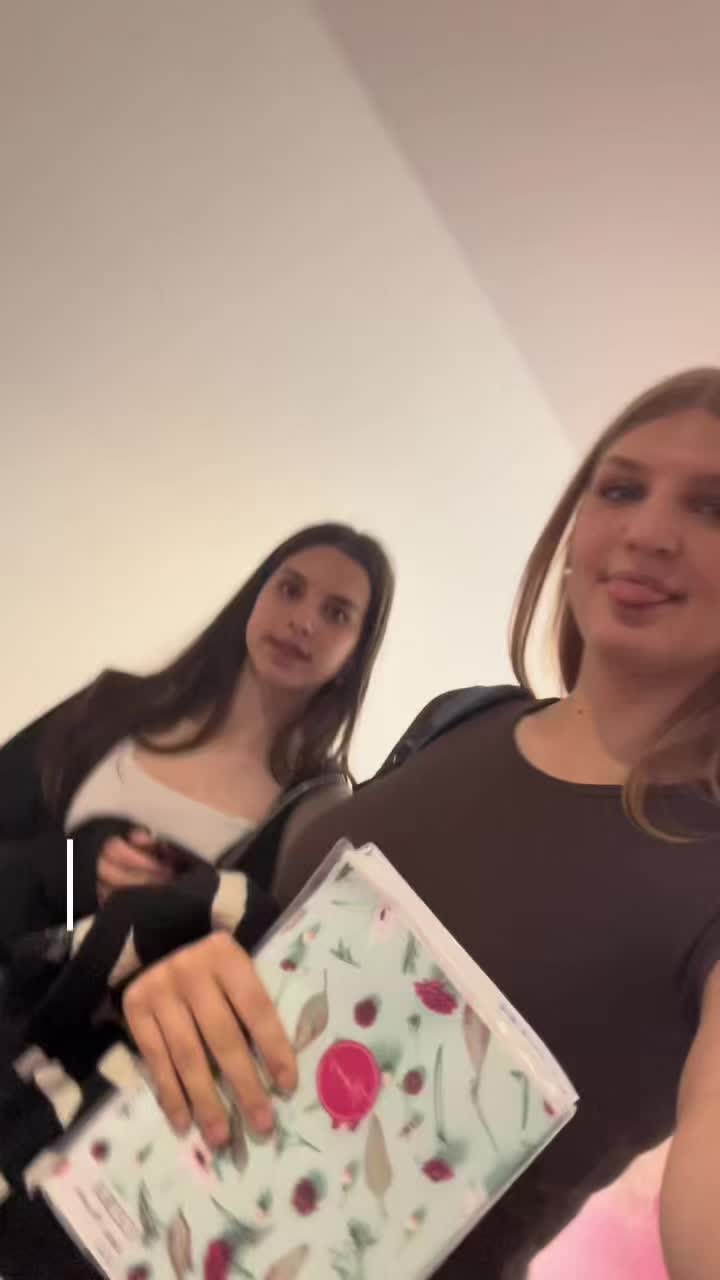 @Ana