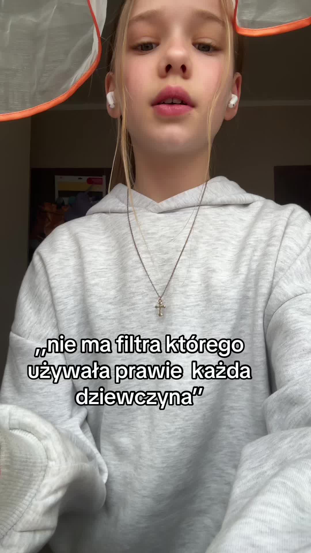 @Wiczka_206