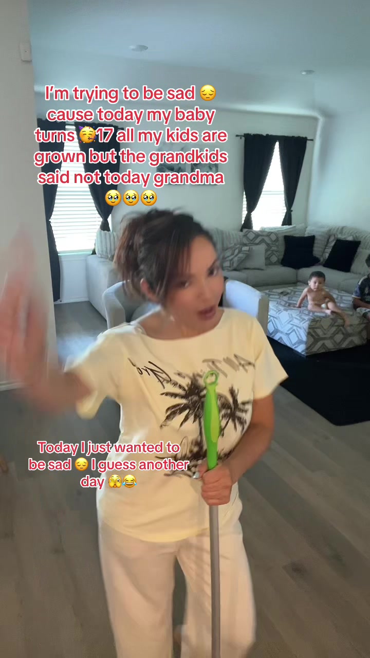 @EstrellaNoirXIII