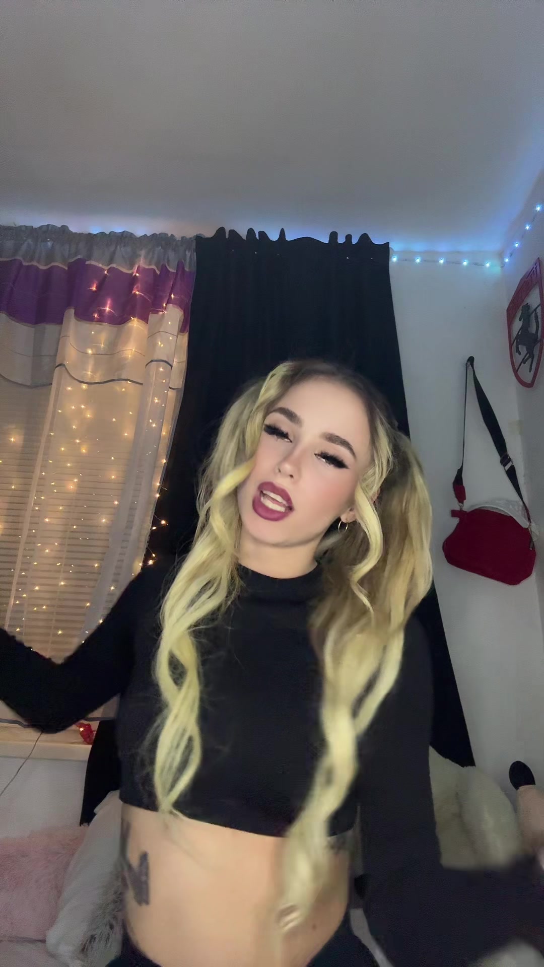 @_lehocka_