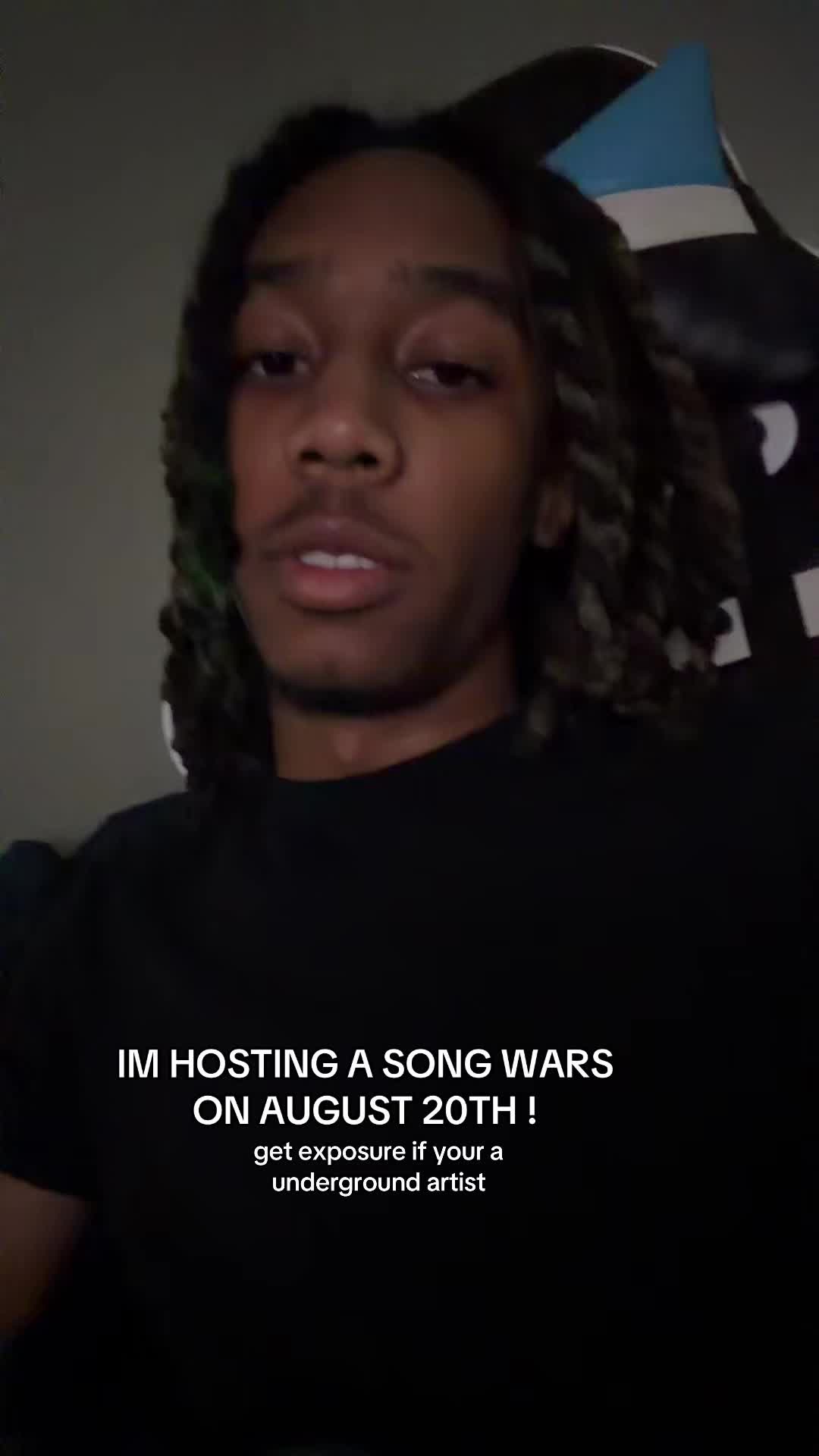 @⃟