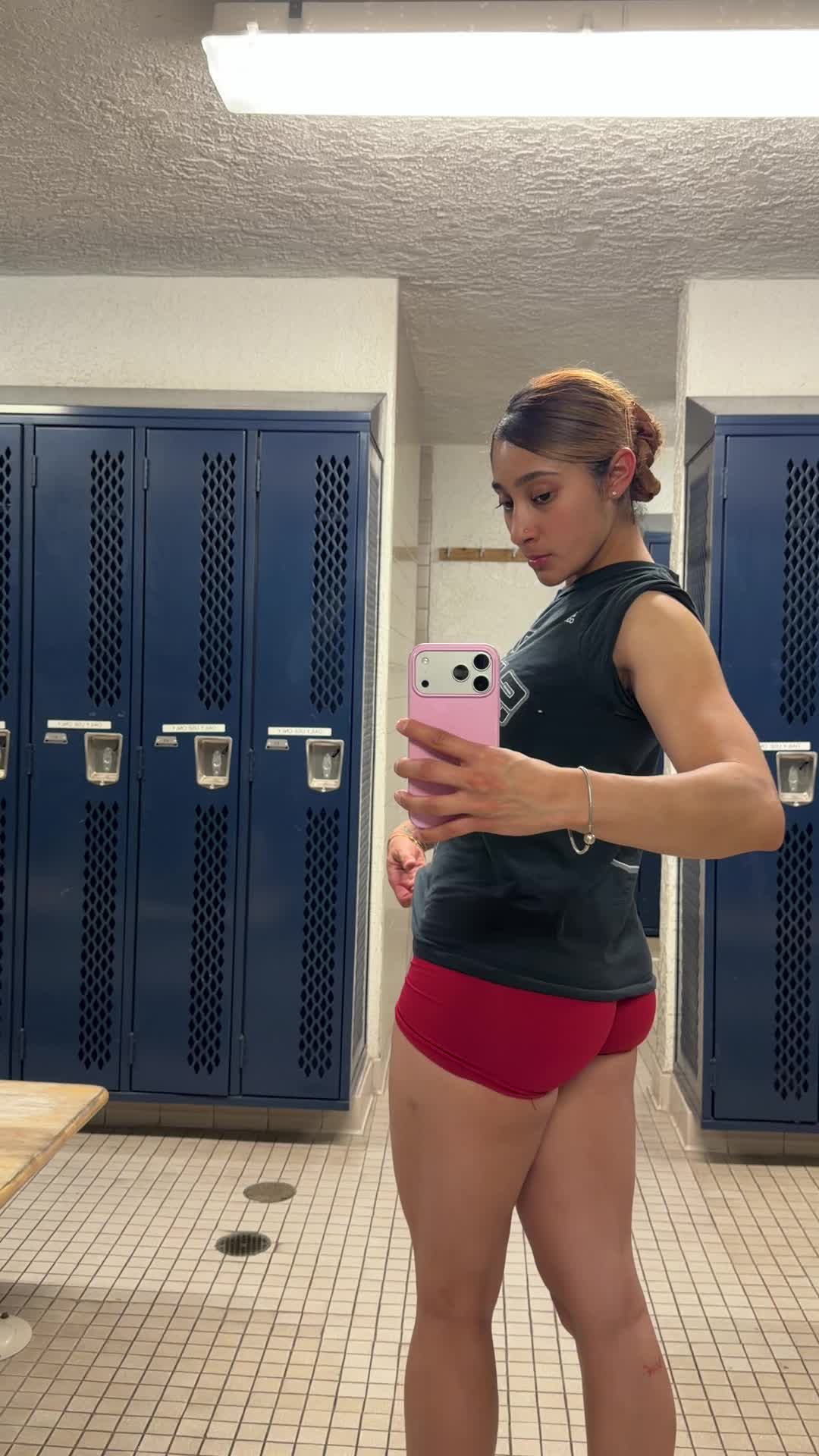 @karissafit