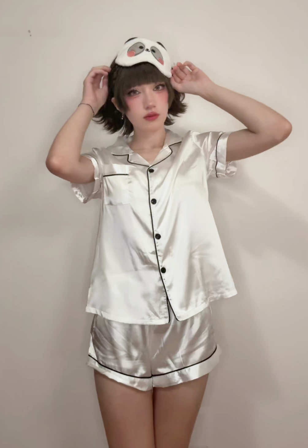 @Akashika