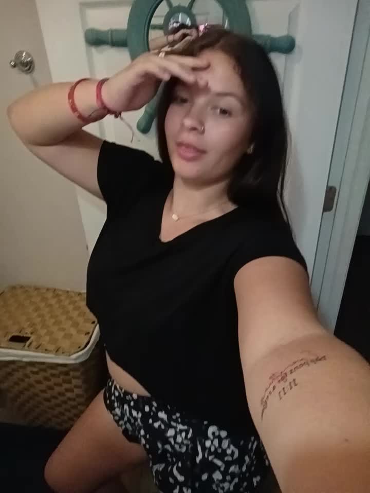 @LAYILA 💋