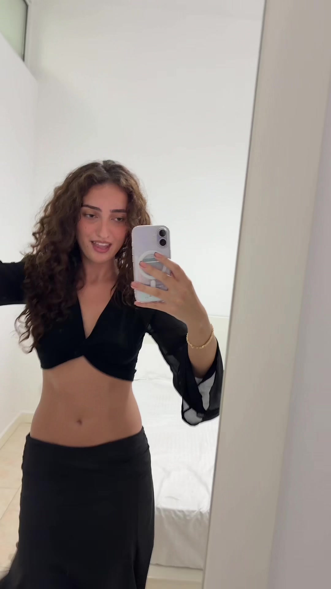 @aulona