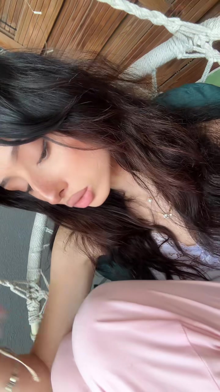 @elisour