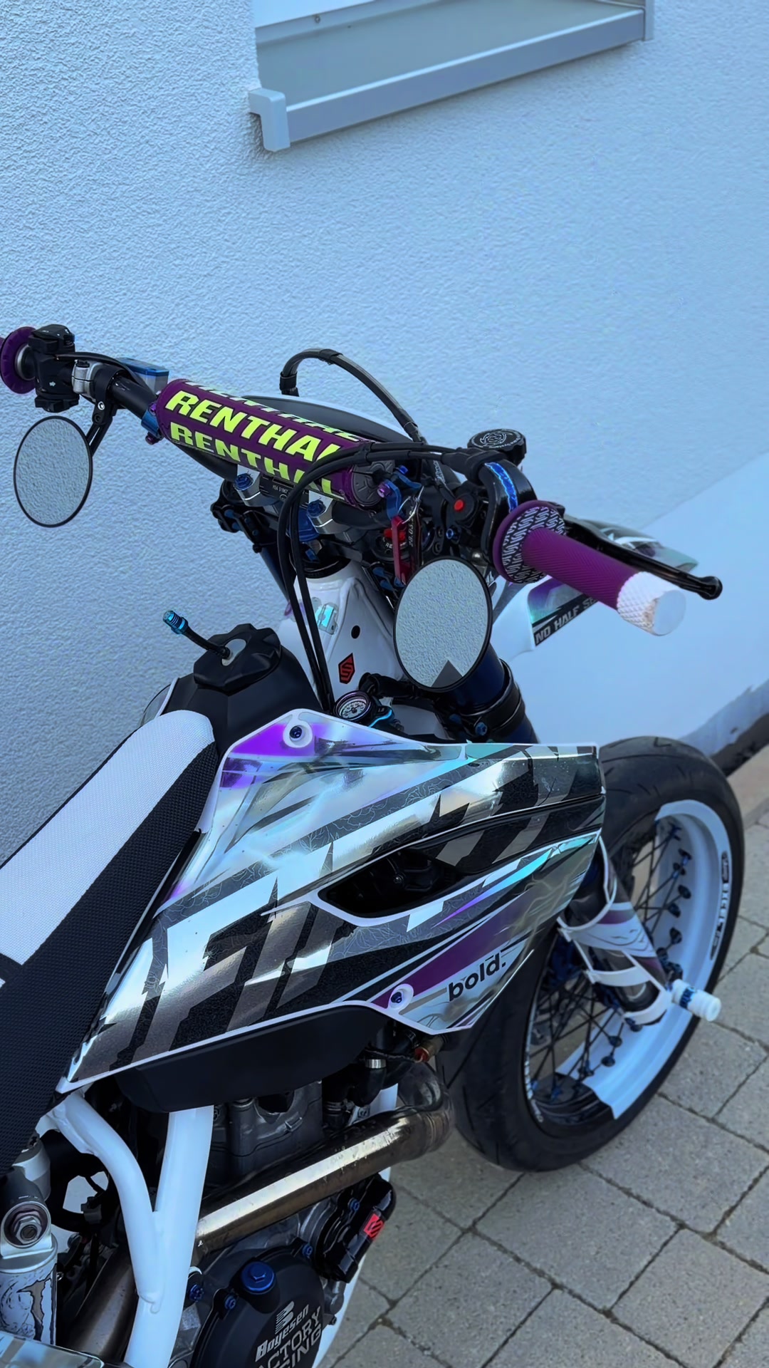@Joni_moto