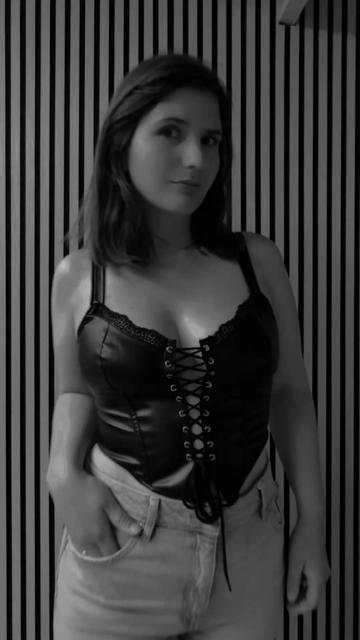 @justme-elena