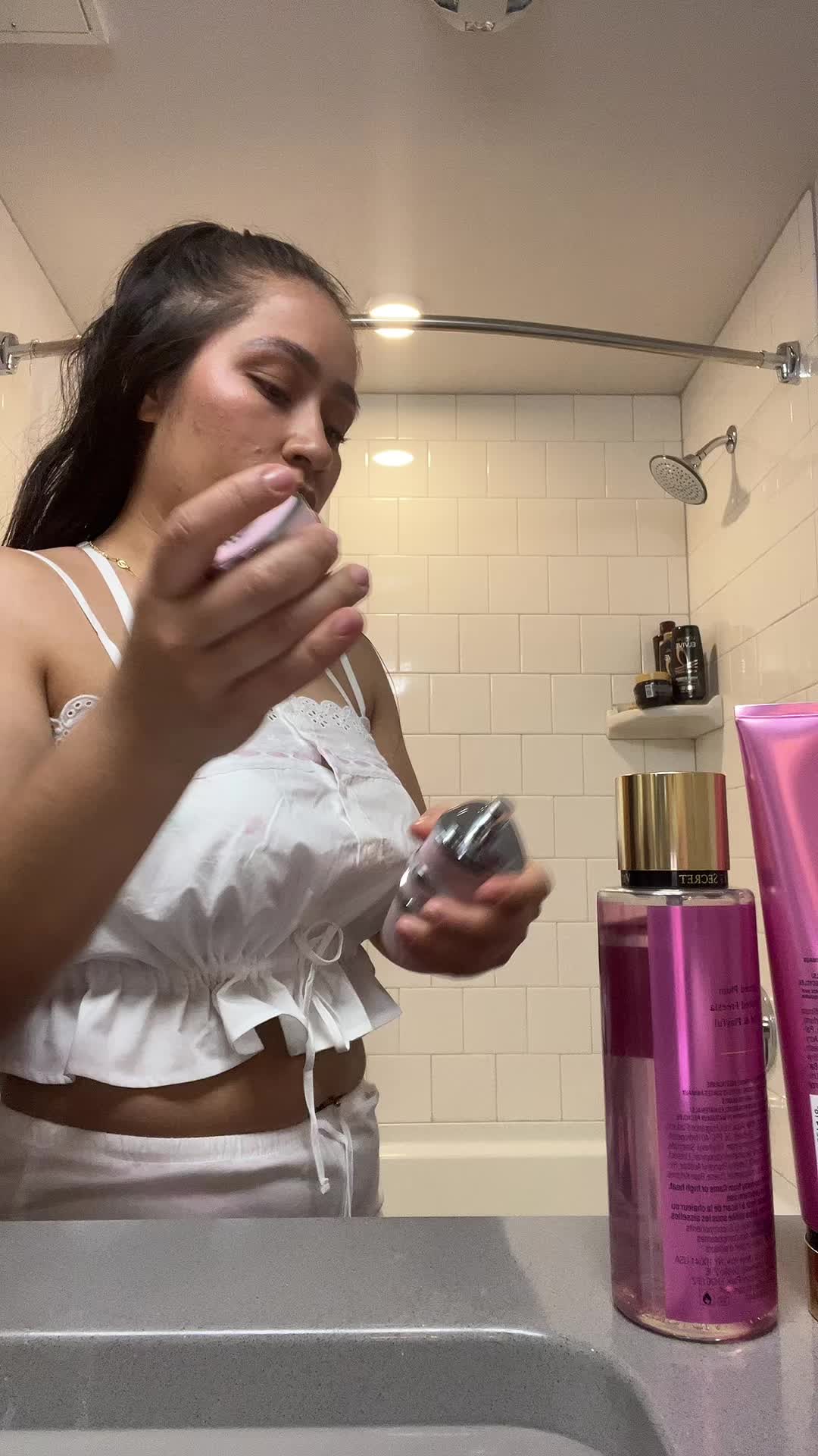 @Dyan🇳🇮
