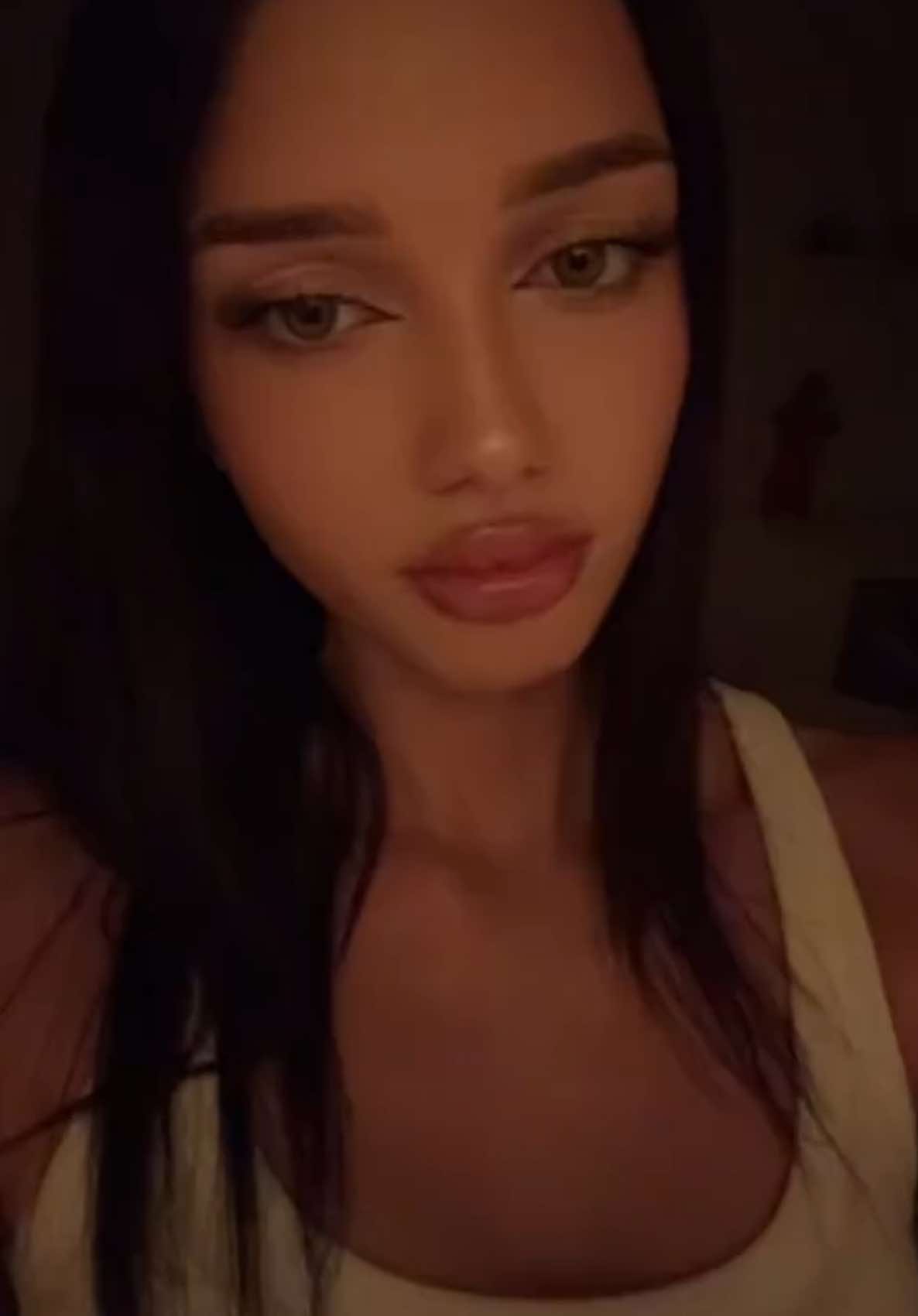 @Elisa