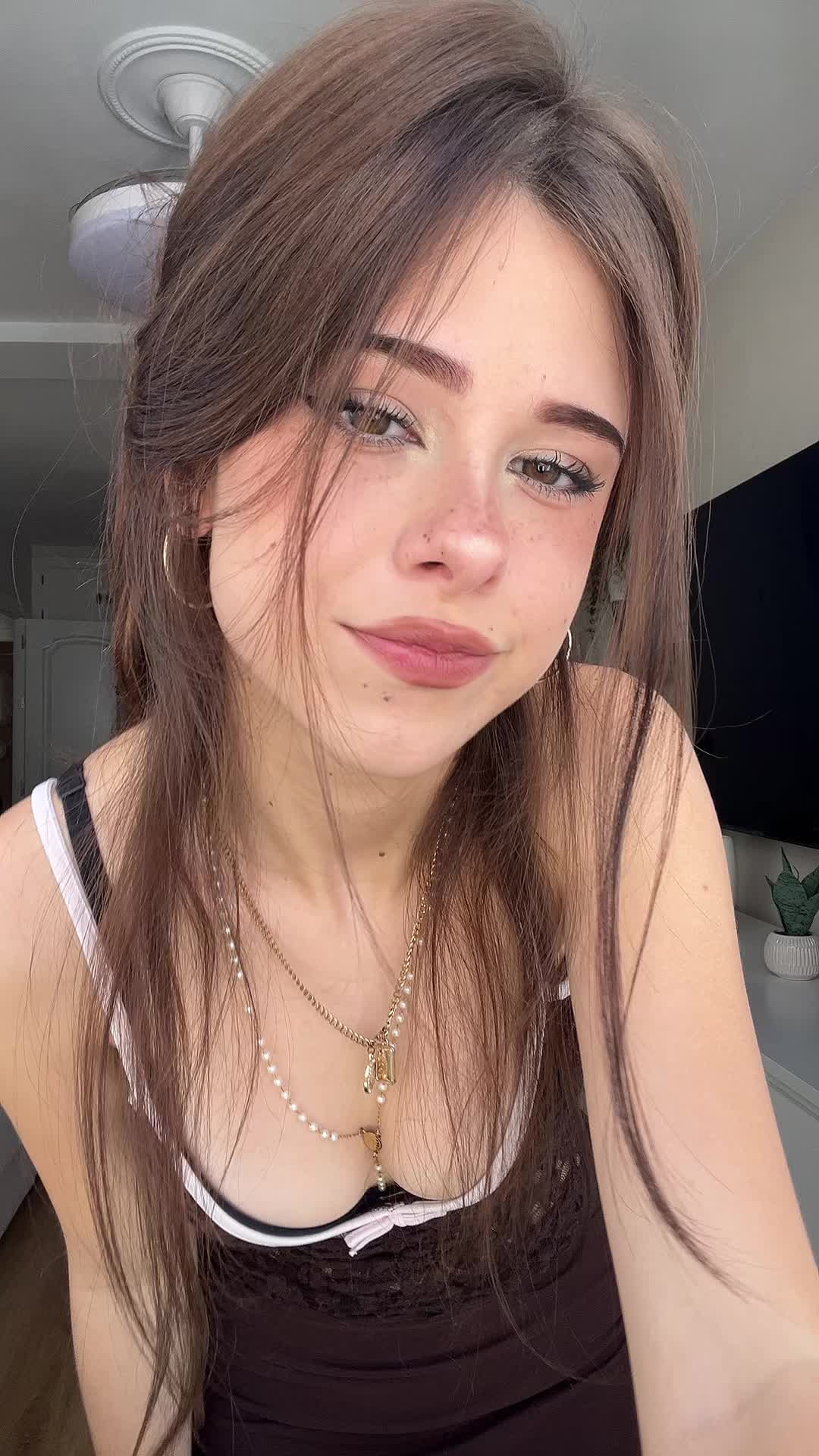 @daniella