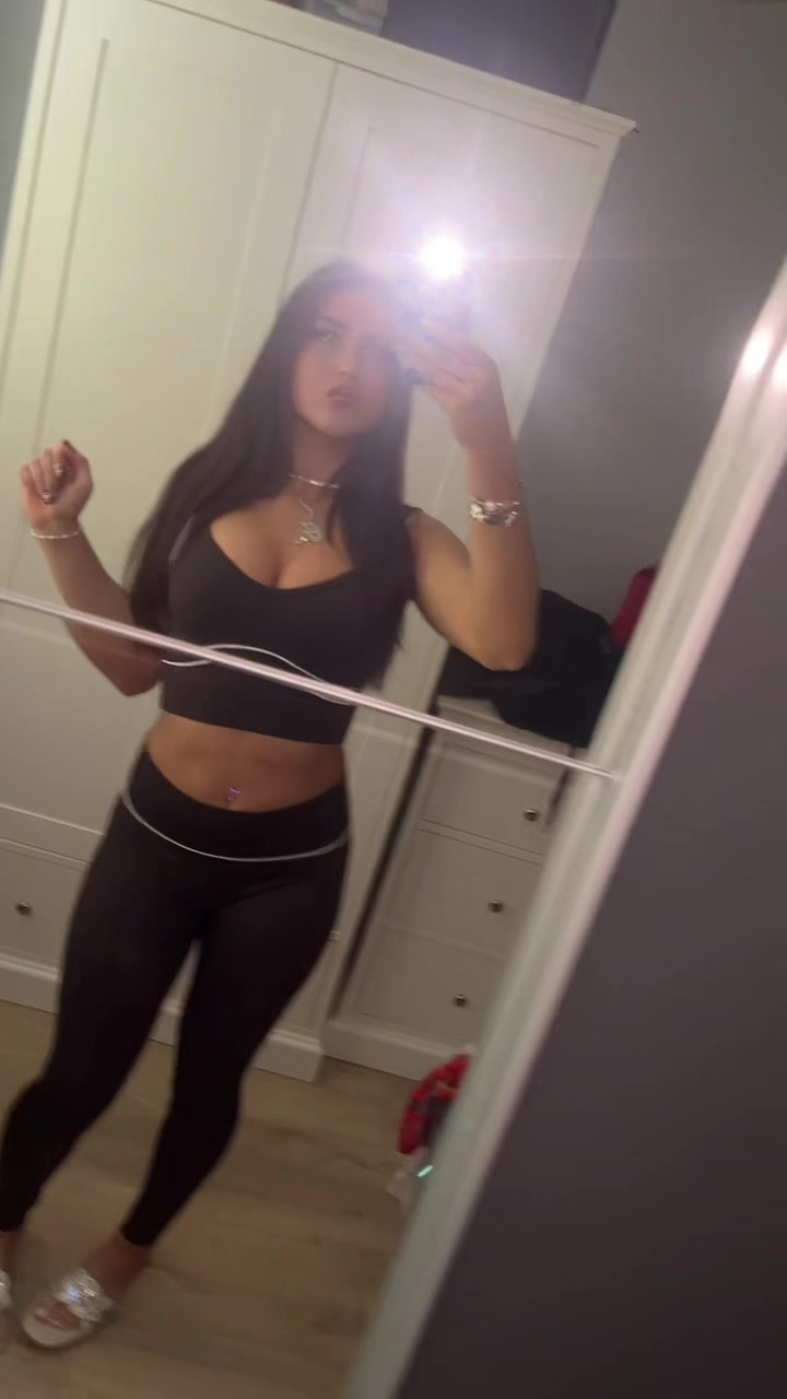 @♕