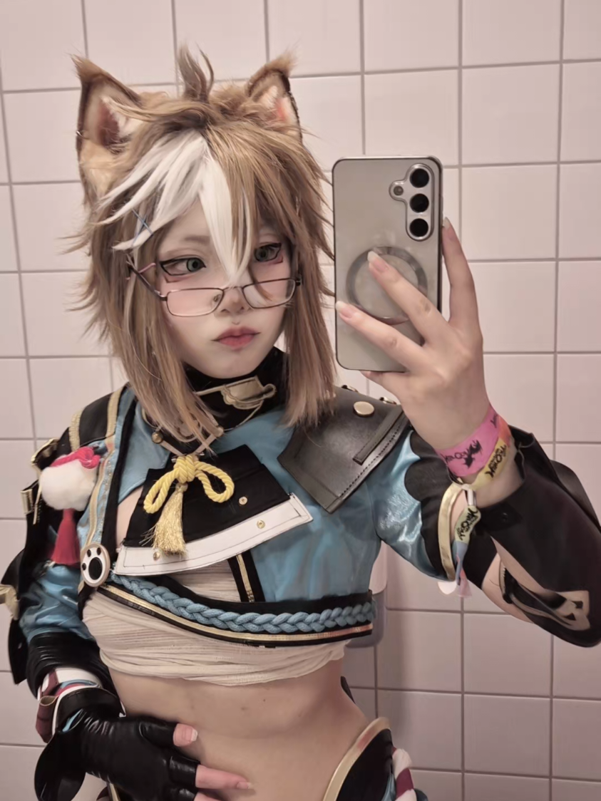 @dolltofu