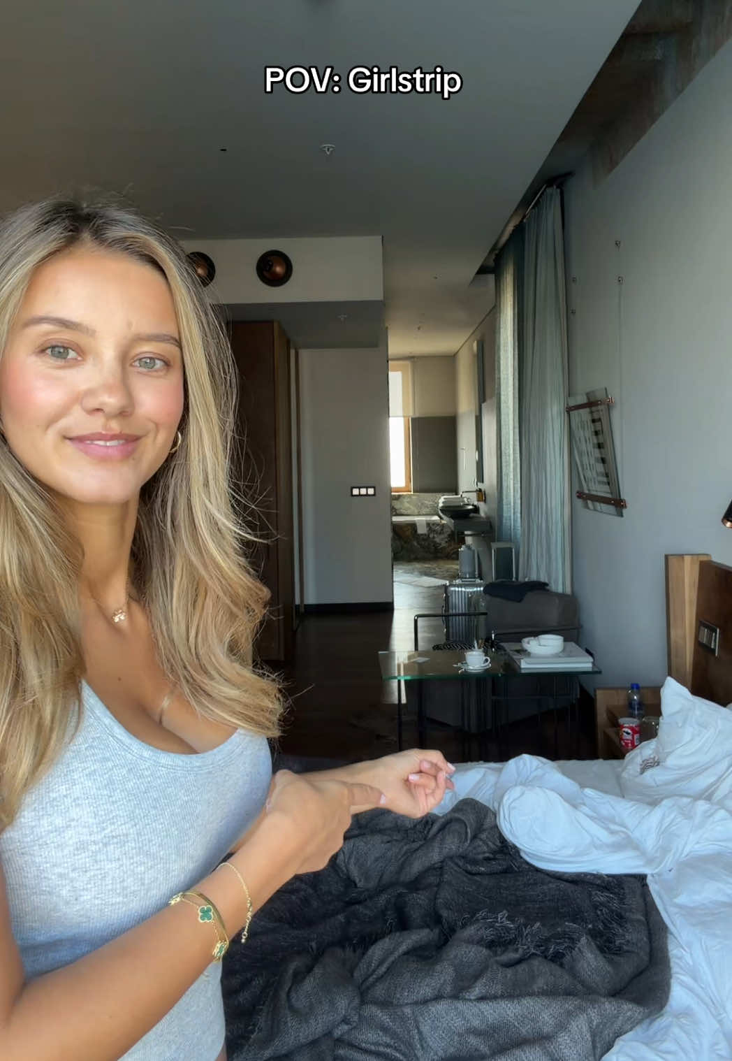 @nicolacavanis