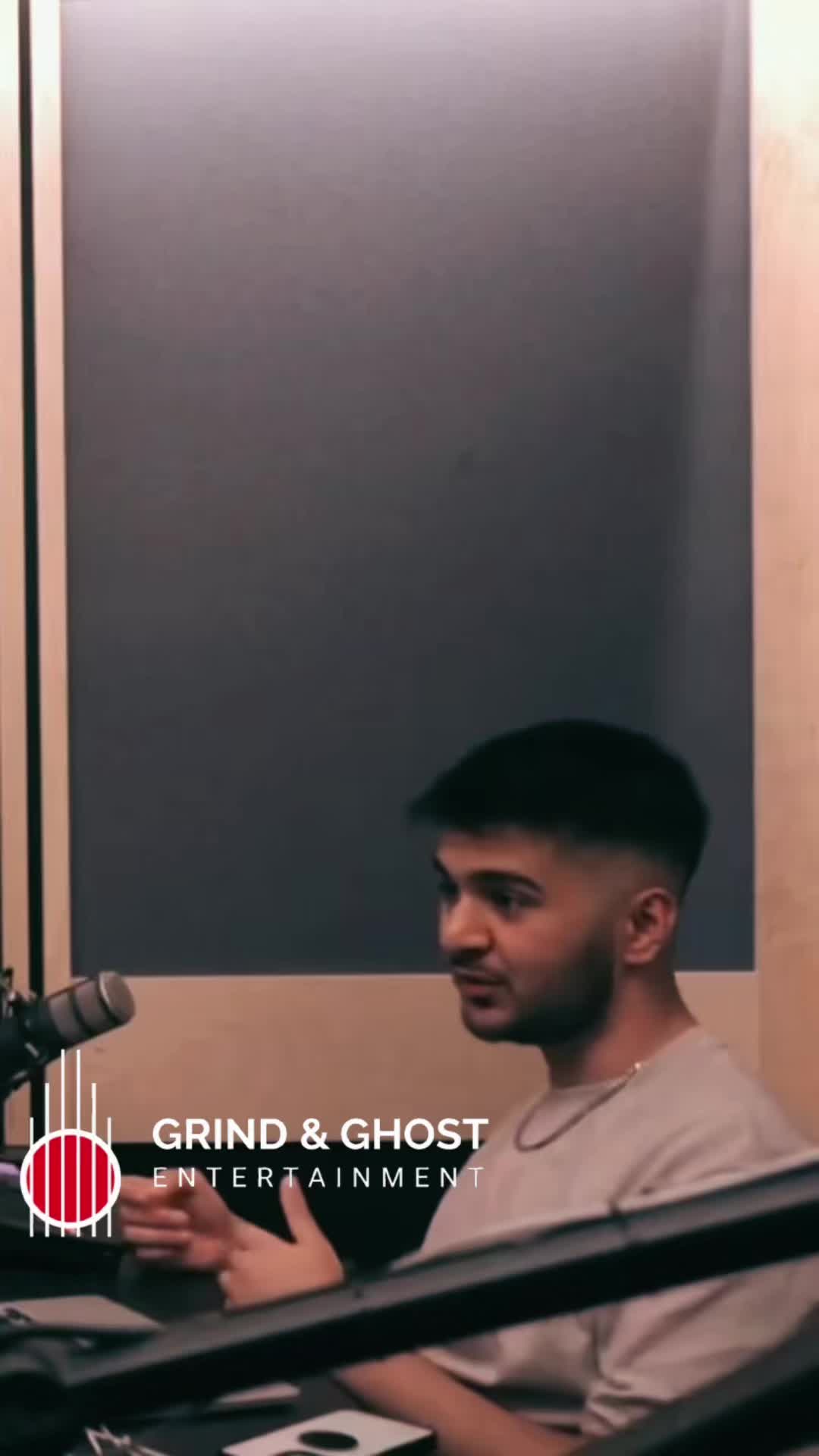 @G N G
