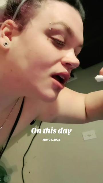 @curvyflawlesss 💛✨️🩷🖤