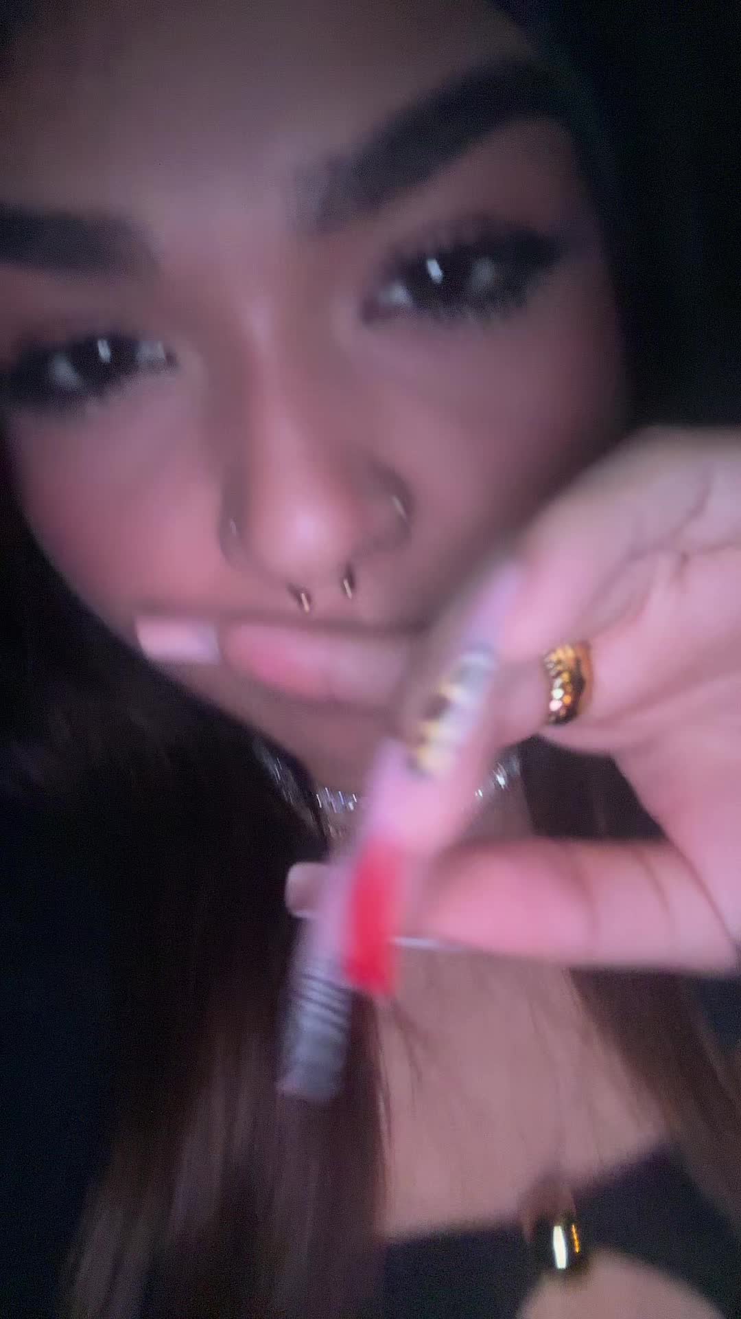 @VIKKI💋