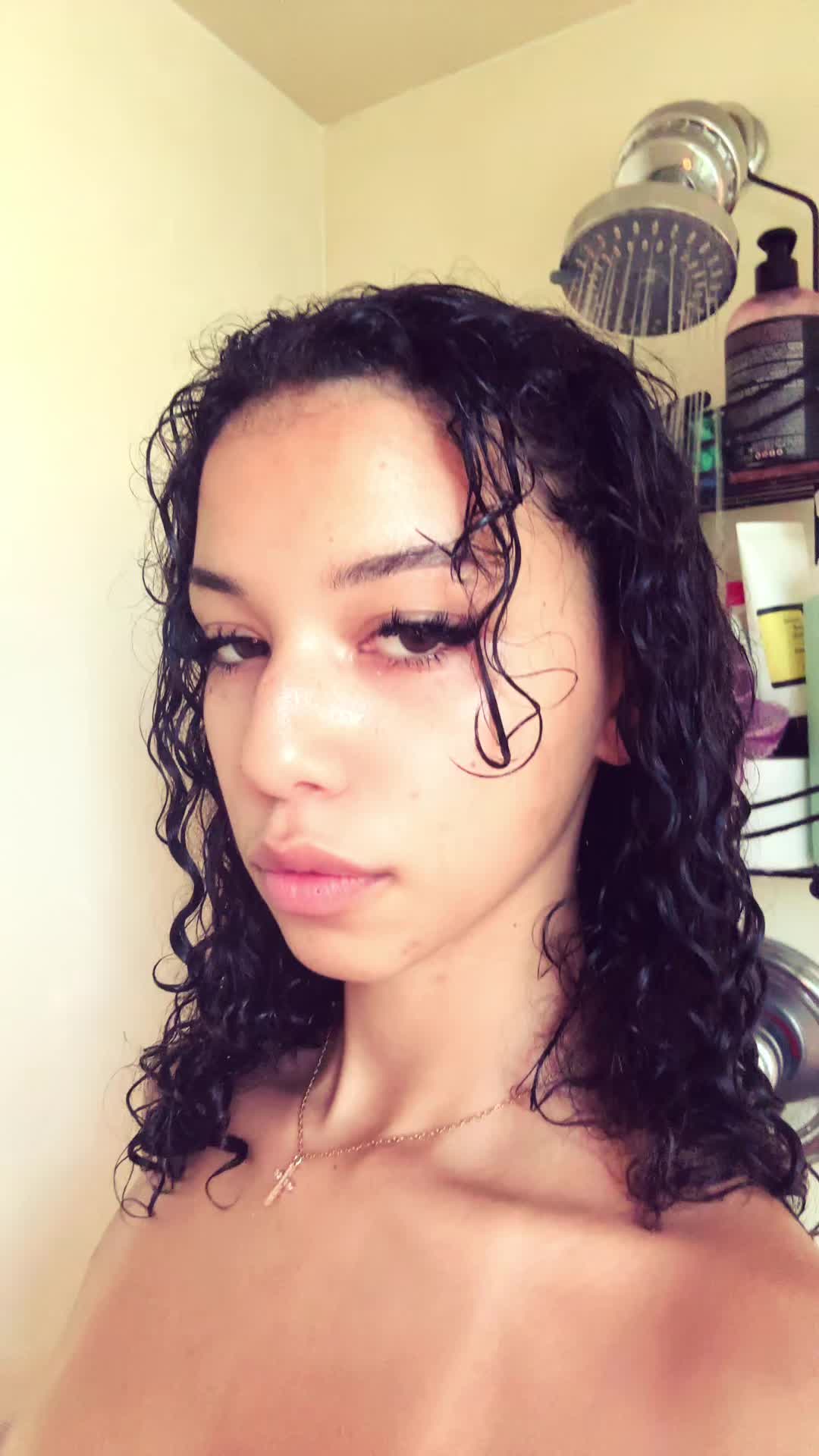 @ᴀɪs.&trade;