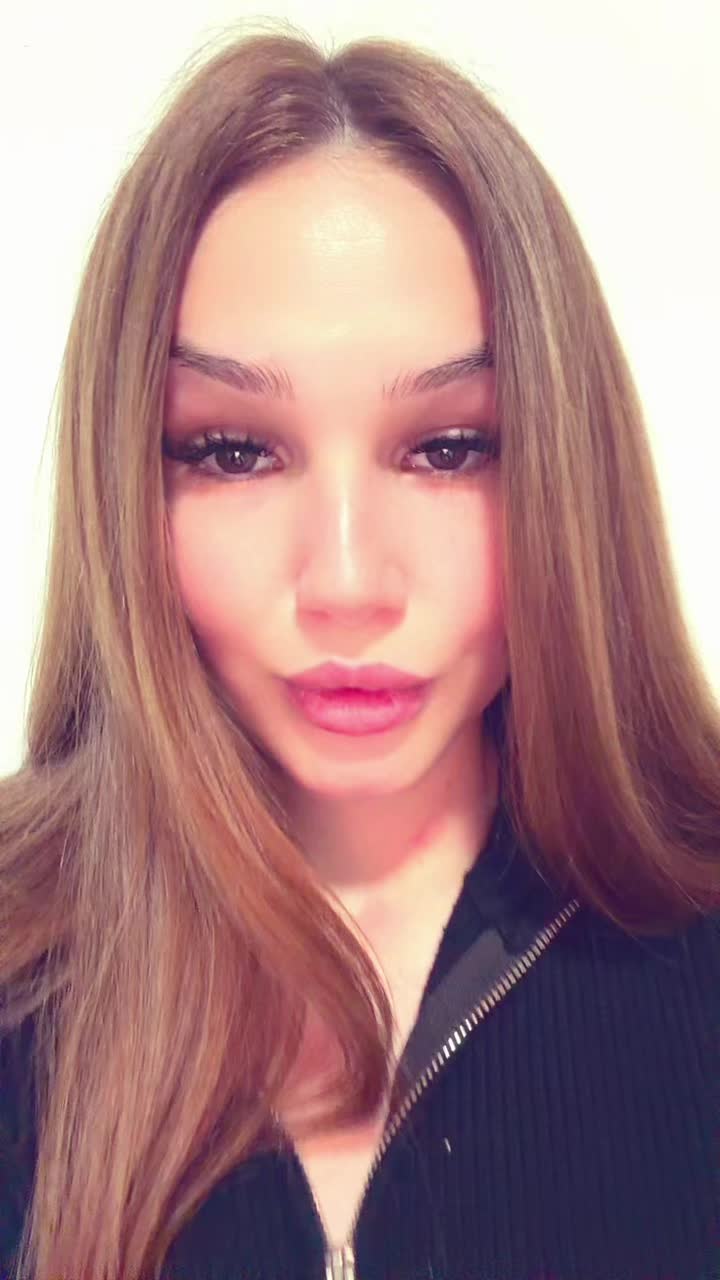 @с любовью, Е.🧿